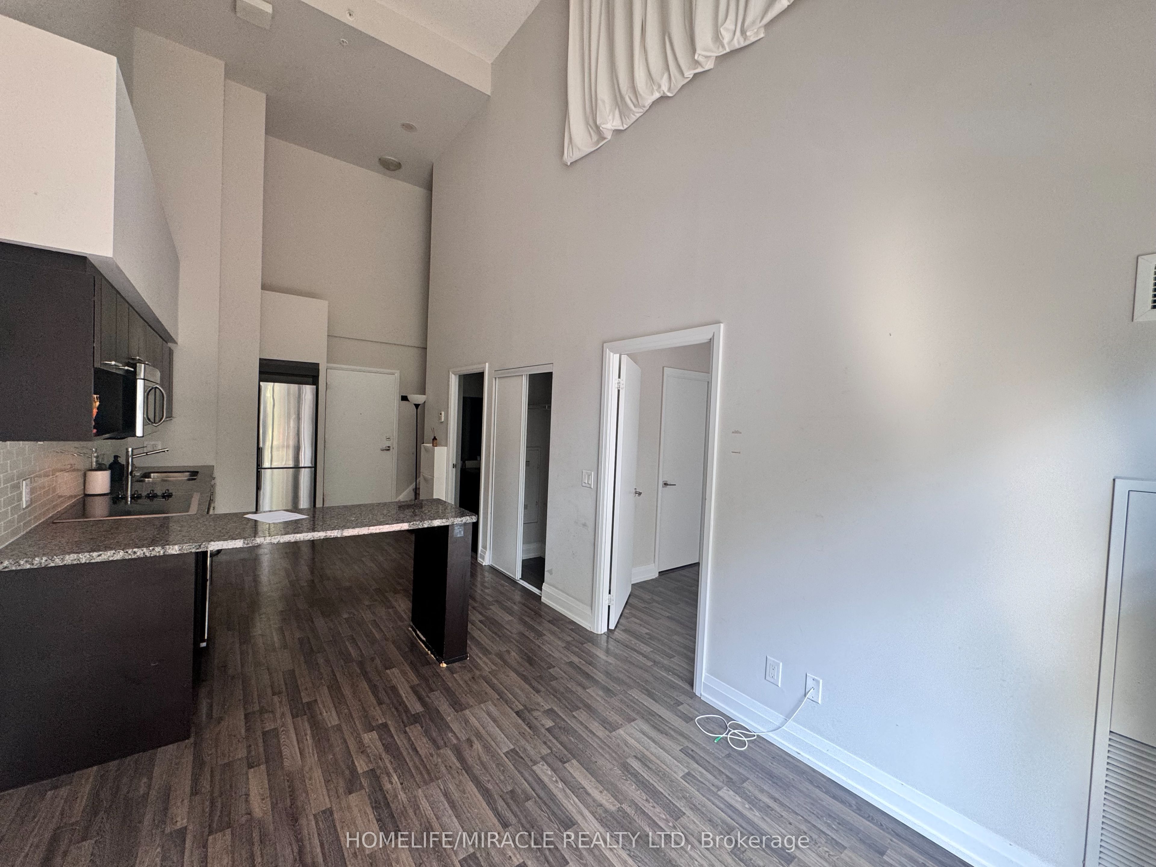 555 Wilson Avenue 103 Property Photo 16