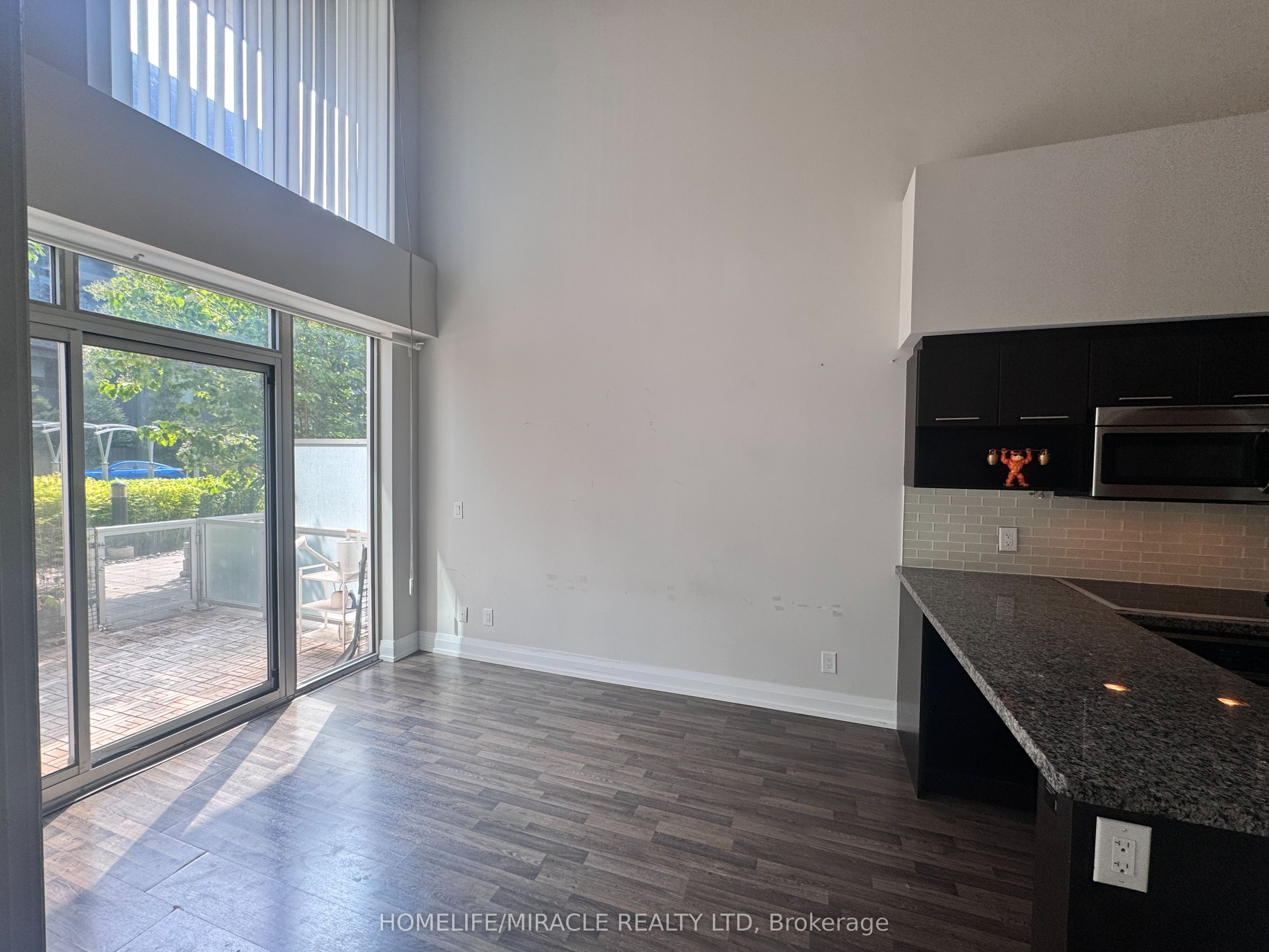 555 Wilson Avenue 103 Property Photo 25