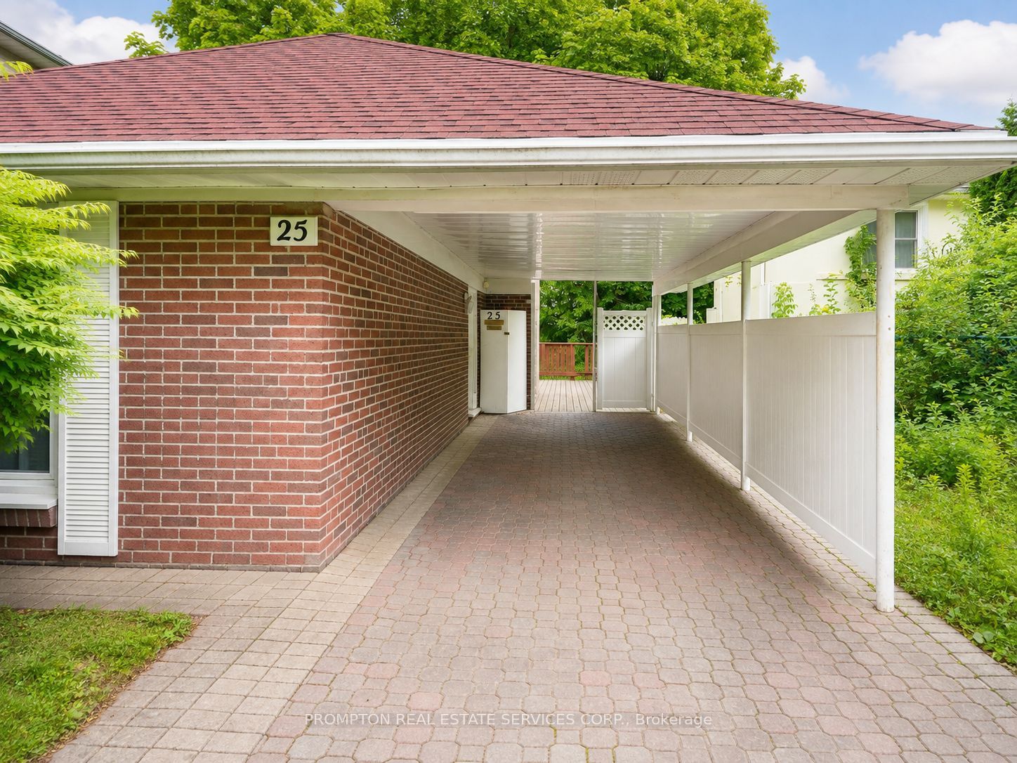 25 Lehar Crescent Property Photo 1