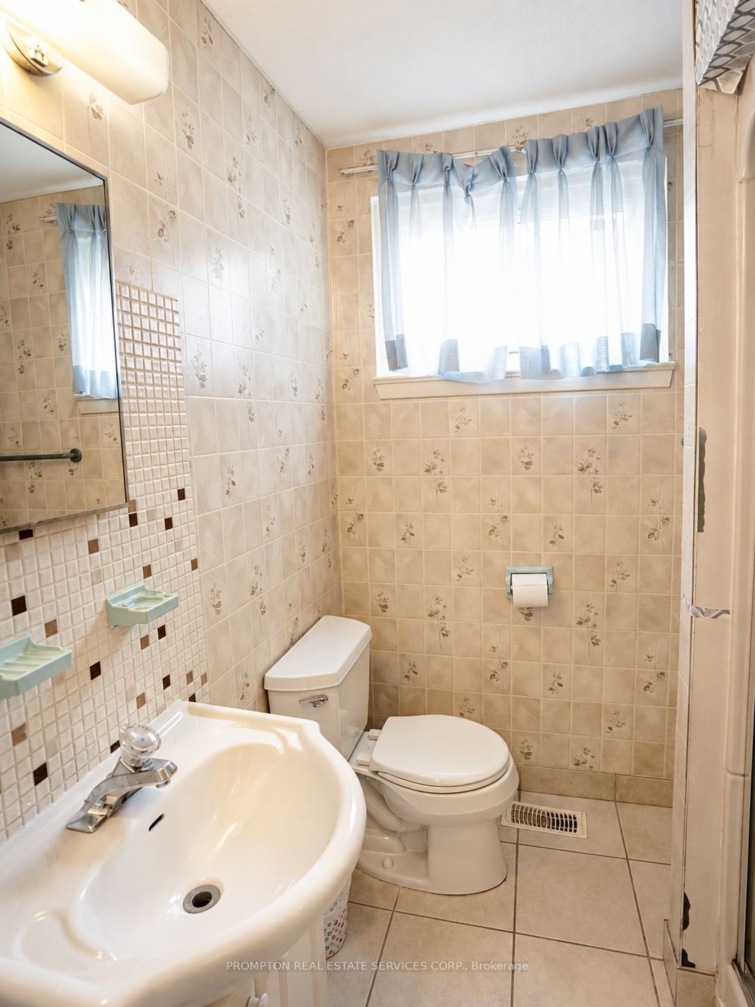 25 Lehar Crescent Property Photo 10