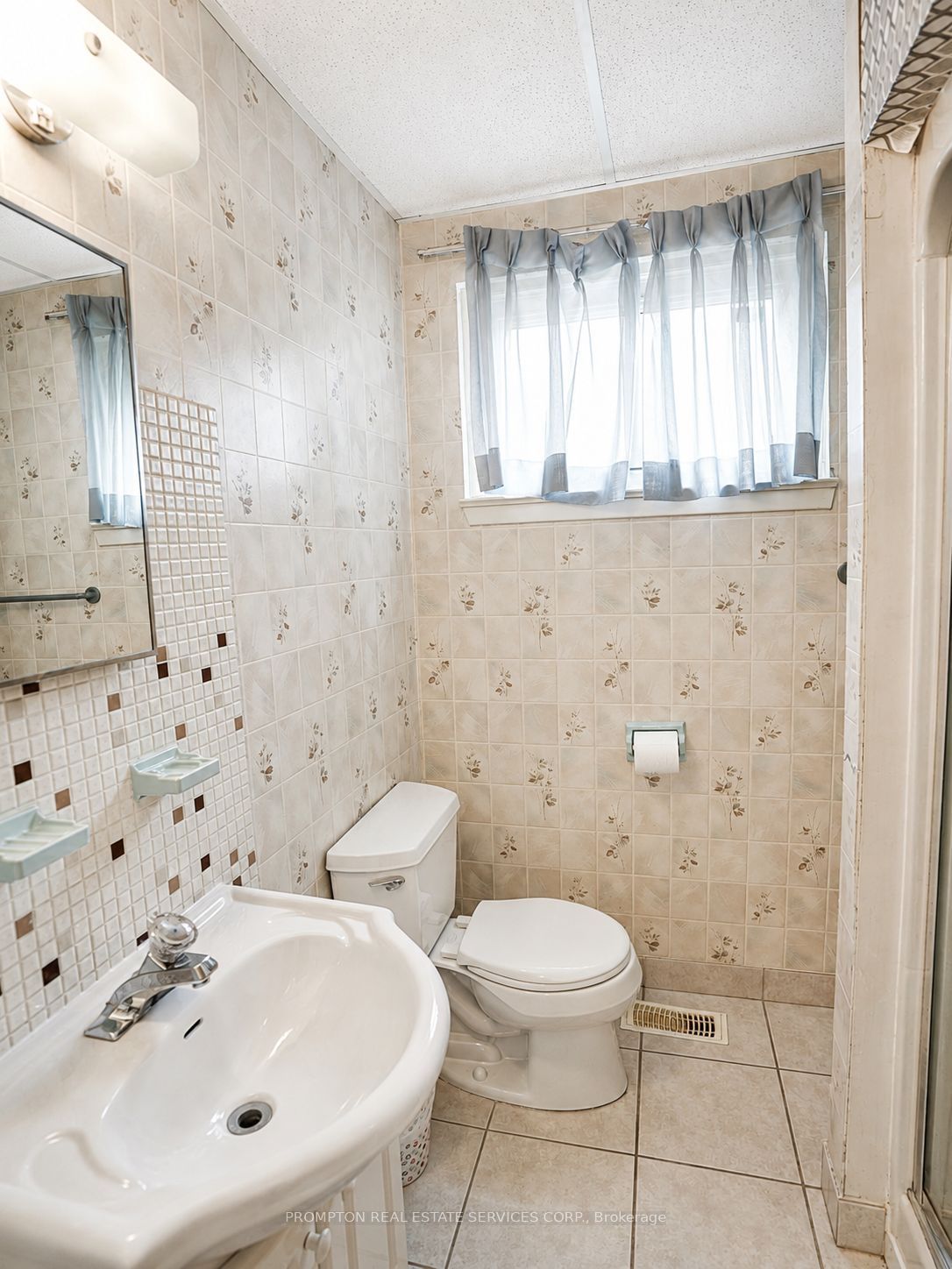 25 Lehar Crescent Property Photo 15