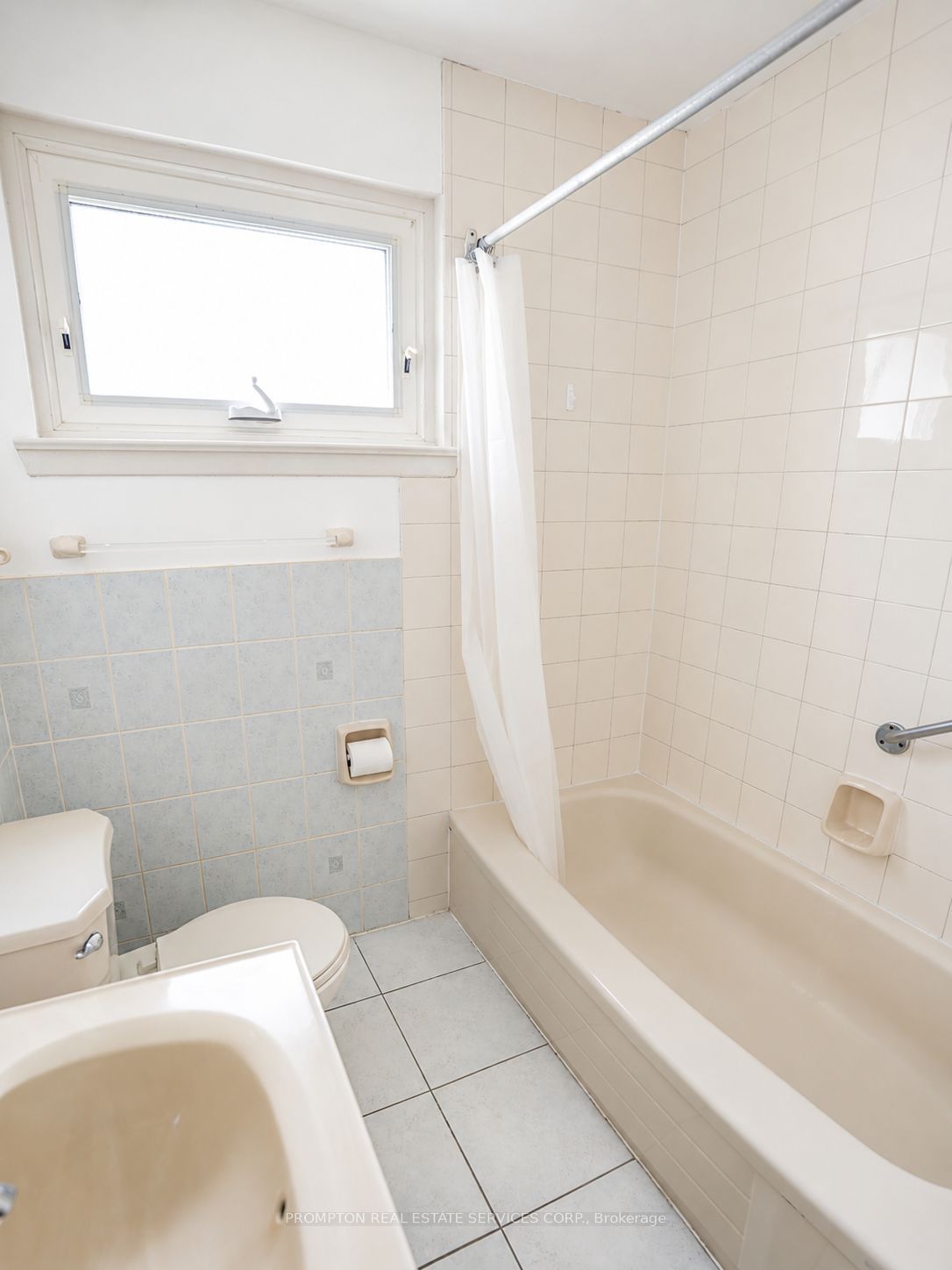 25 Lehar Crescent Property Photo 22