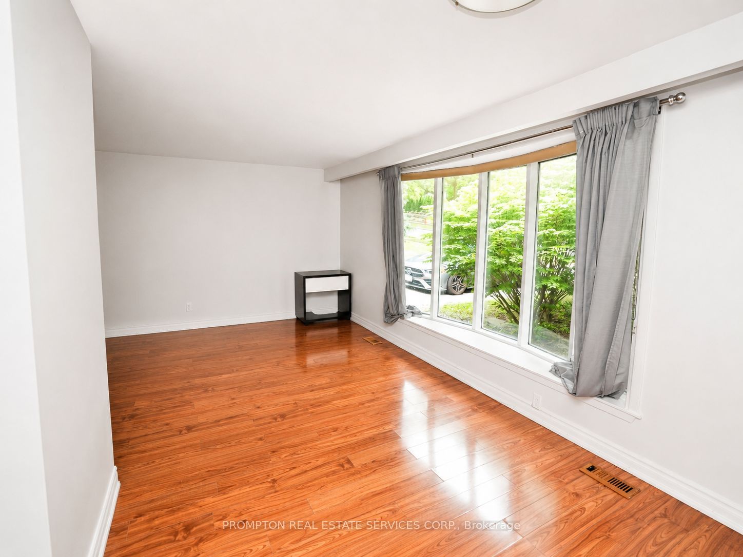 25 Lehar Crescent Property Photo 32