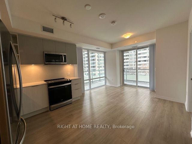 50 Dunfield Avenue 619 Property Photo 6