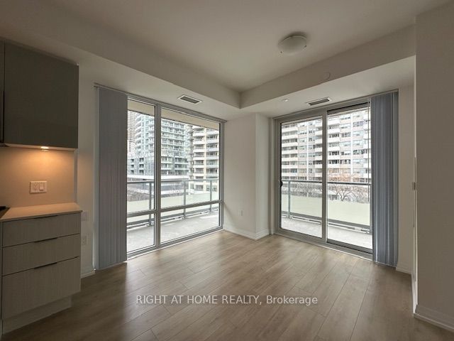 50 Dunfield Avenue 619 Property Photo 7
