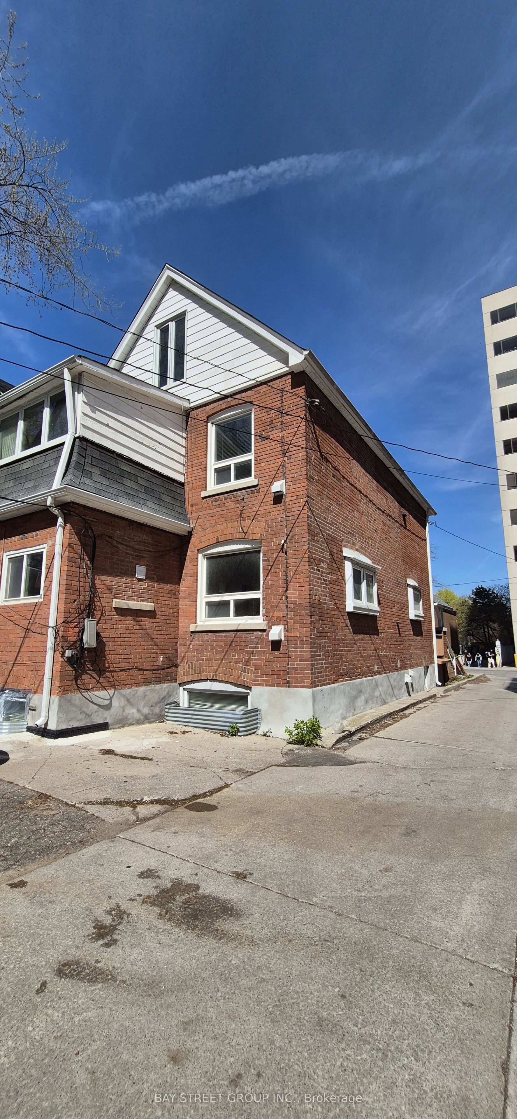 6 Ferndale Avenue Property Photo 2