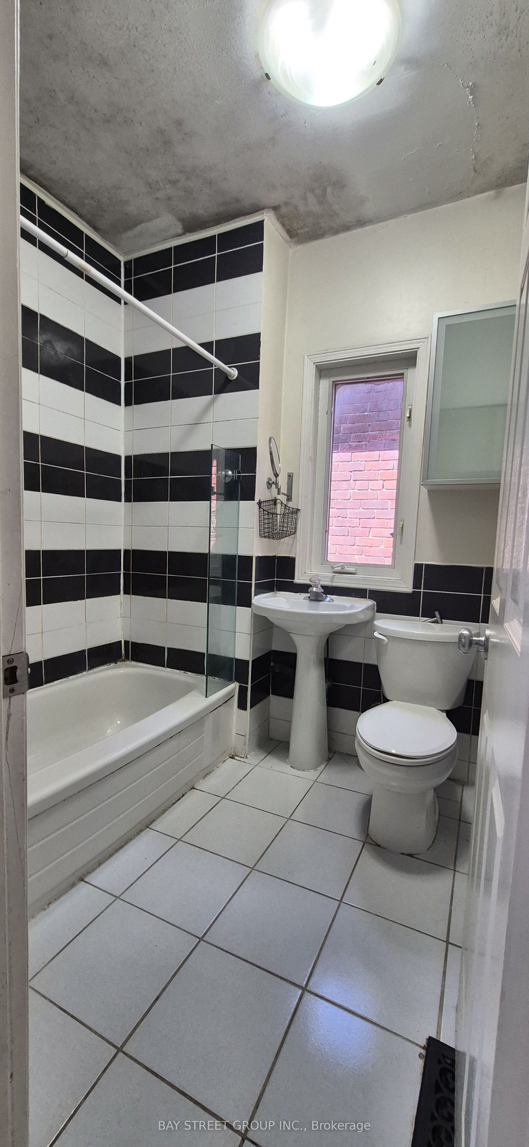 6 Ferndale Avenue Property Photo 19