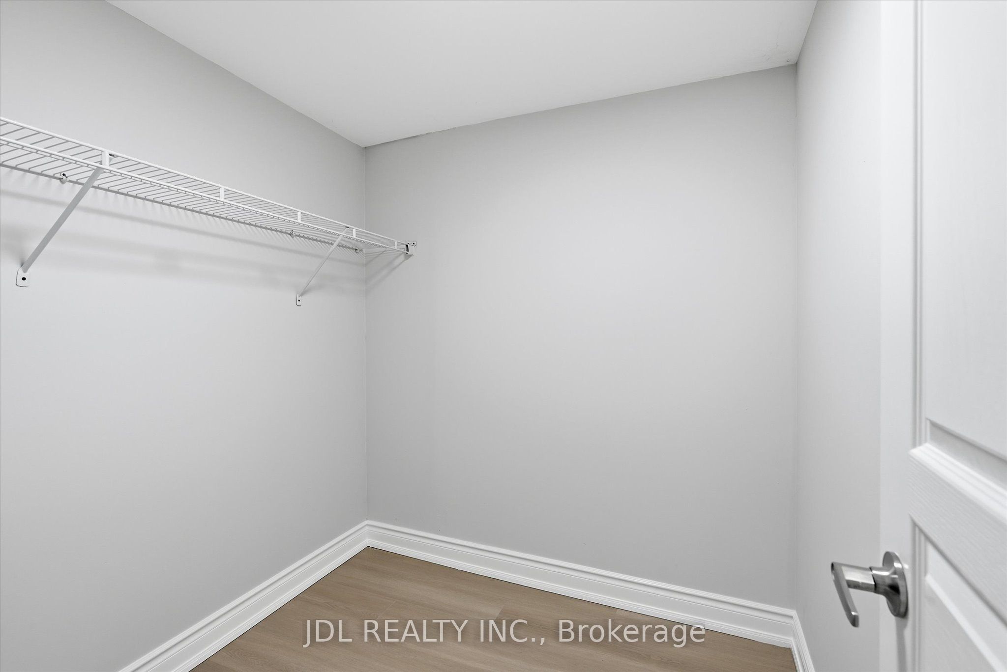 503 Beecroft Road 516 Property Photo 15