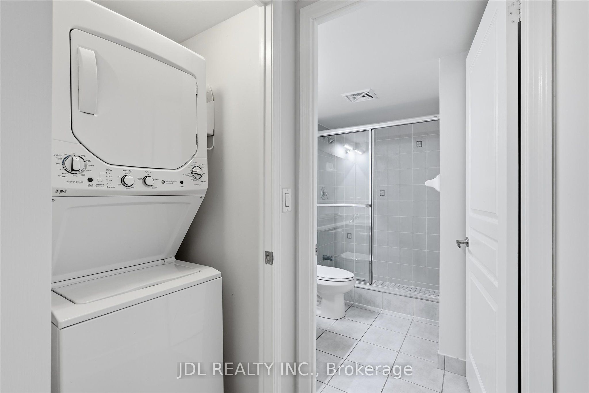 503 Beecroft Road 516 Property Photo 21