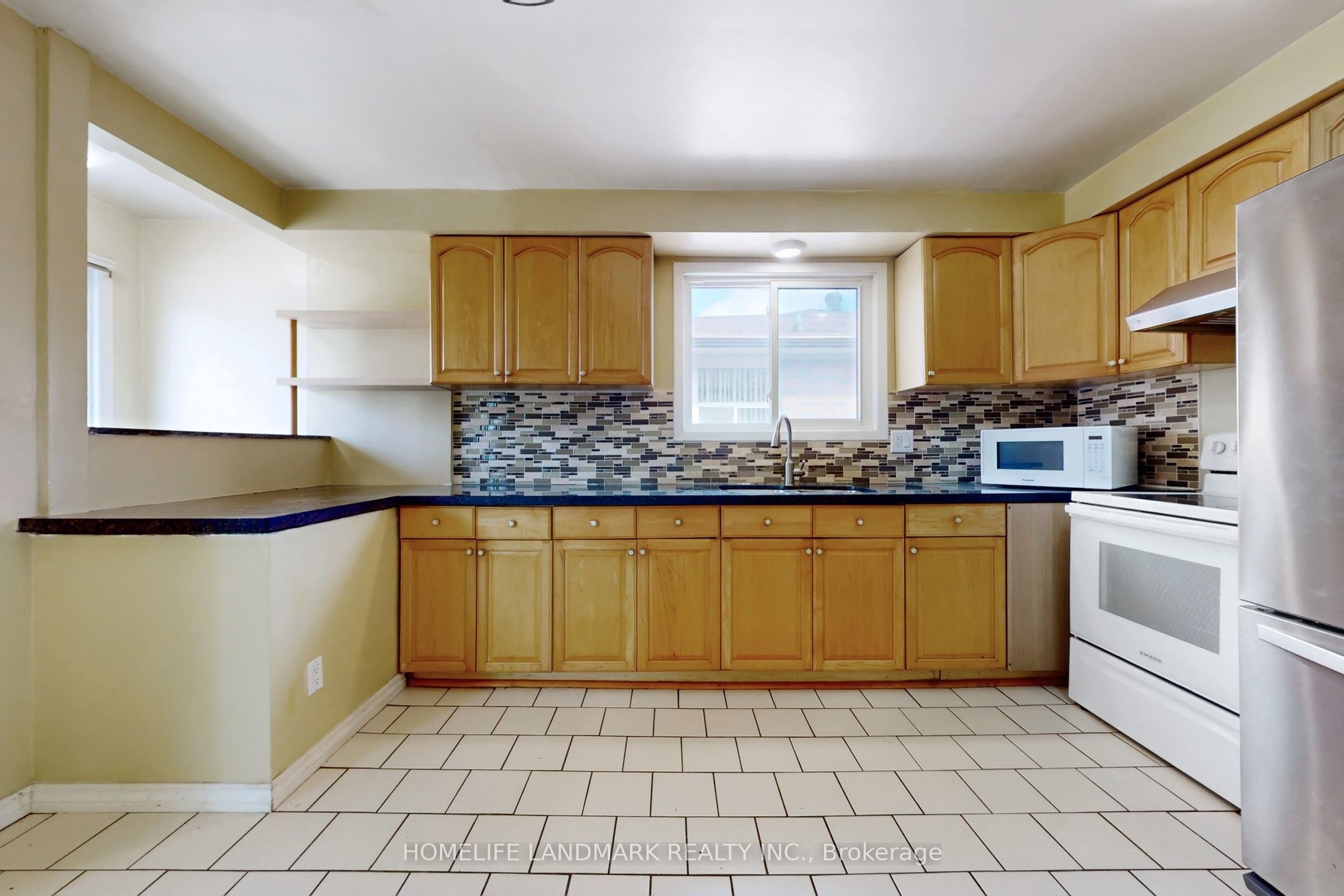 225 Pineway Boulevard Property Photo 9