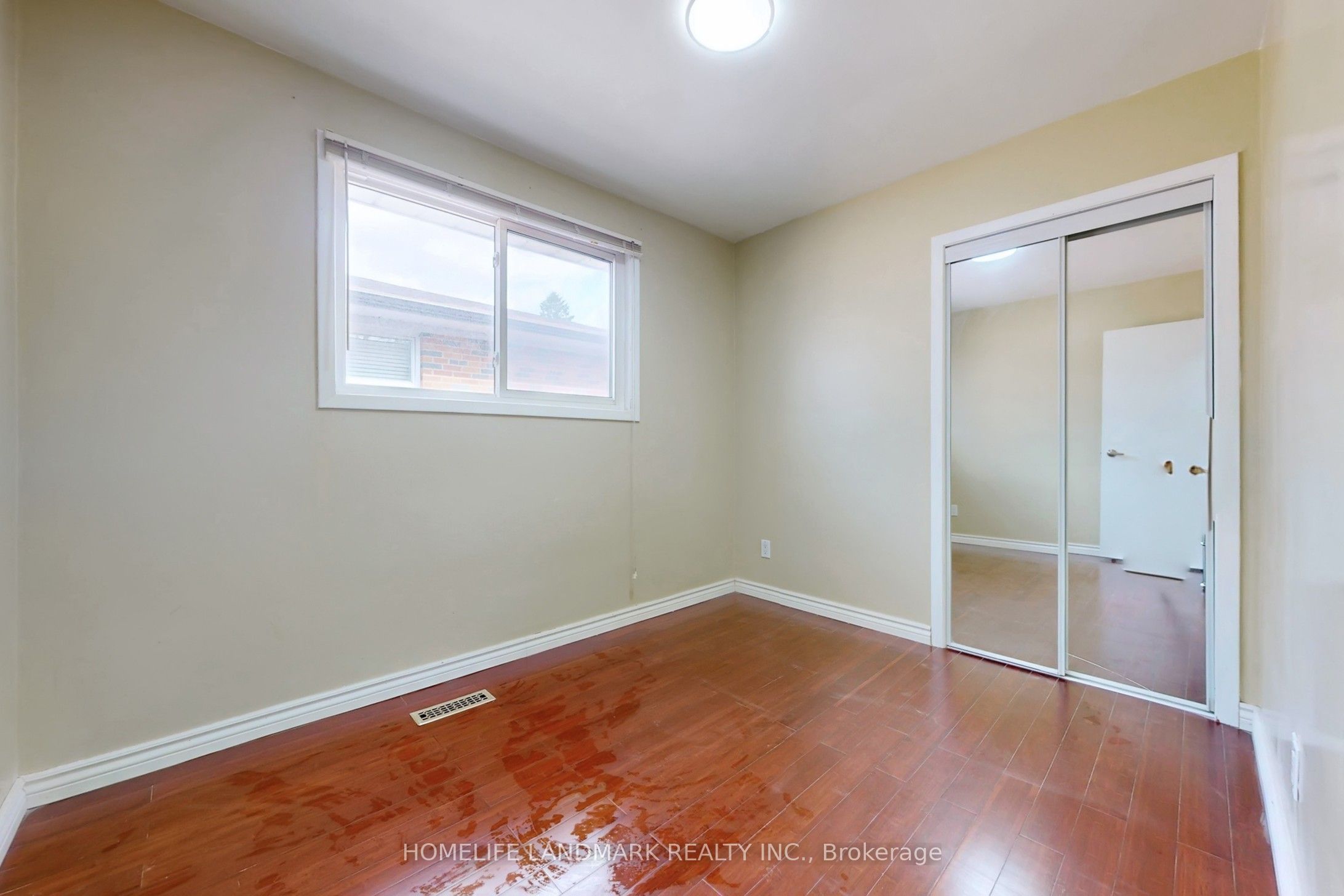 225 Pineway Boulevard Property Photo 14