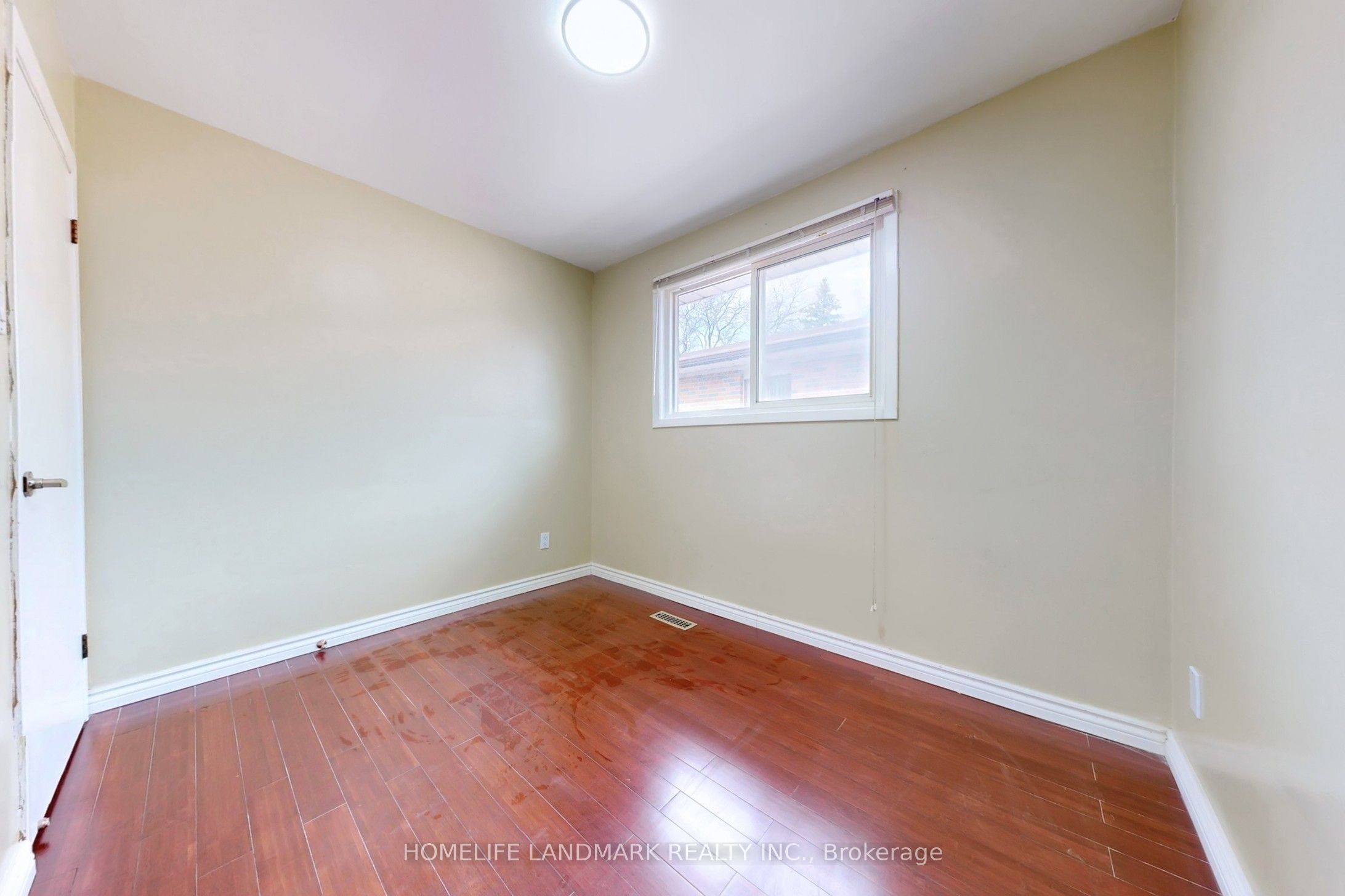225 Pineway Boulevard Property Photo 16