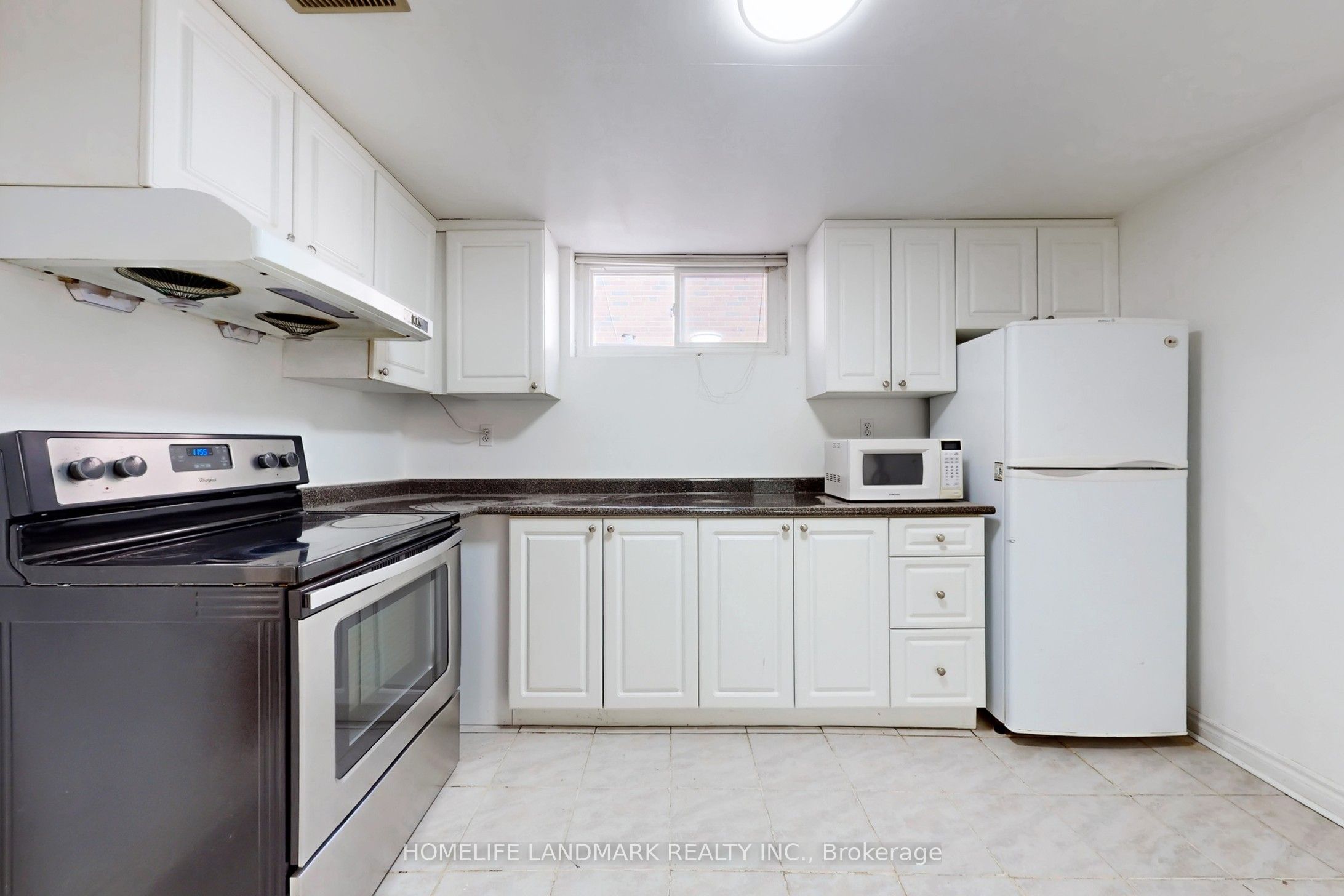 225 Pineway Boulevard Property Photo 24