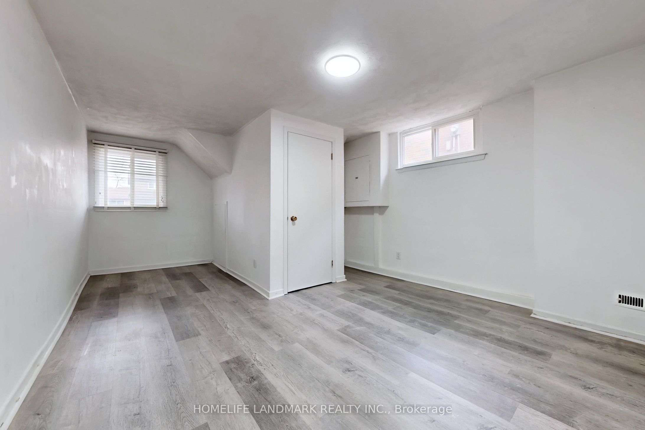 225 Pineway Boulevard Property Photo 25