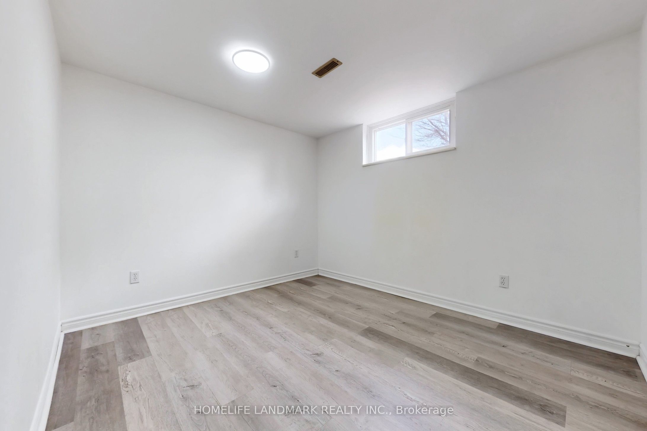 225 Pineway Boulevard Property Photo 26