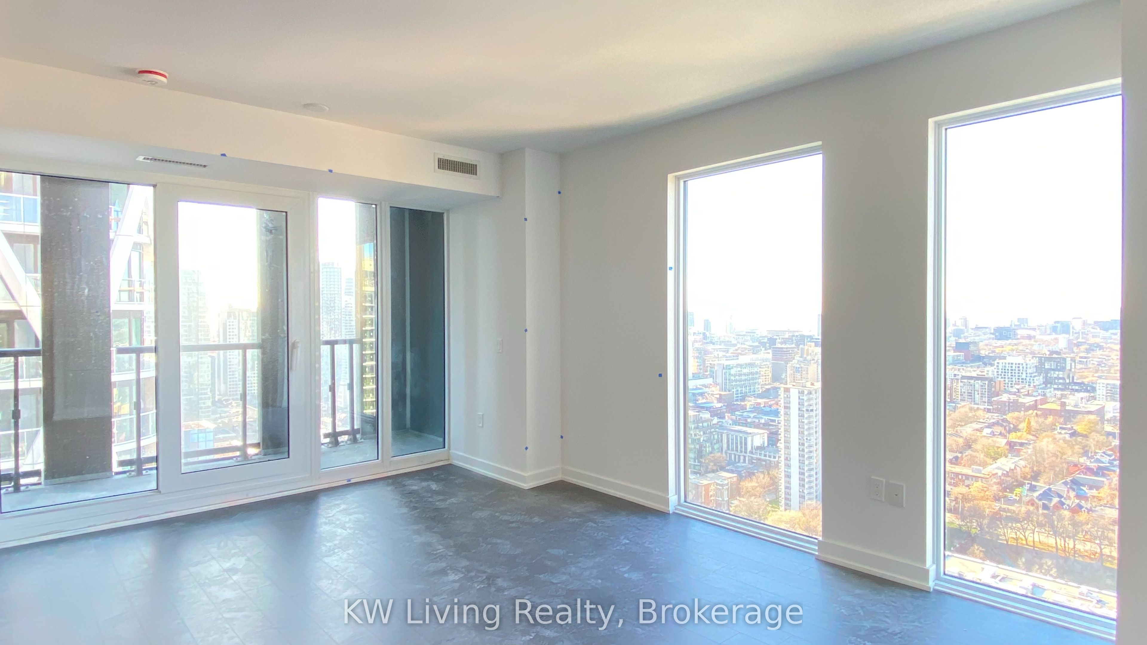 238 Simcoe Street 3208 Property Photo 10