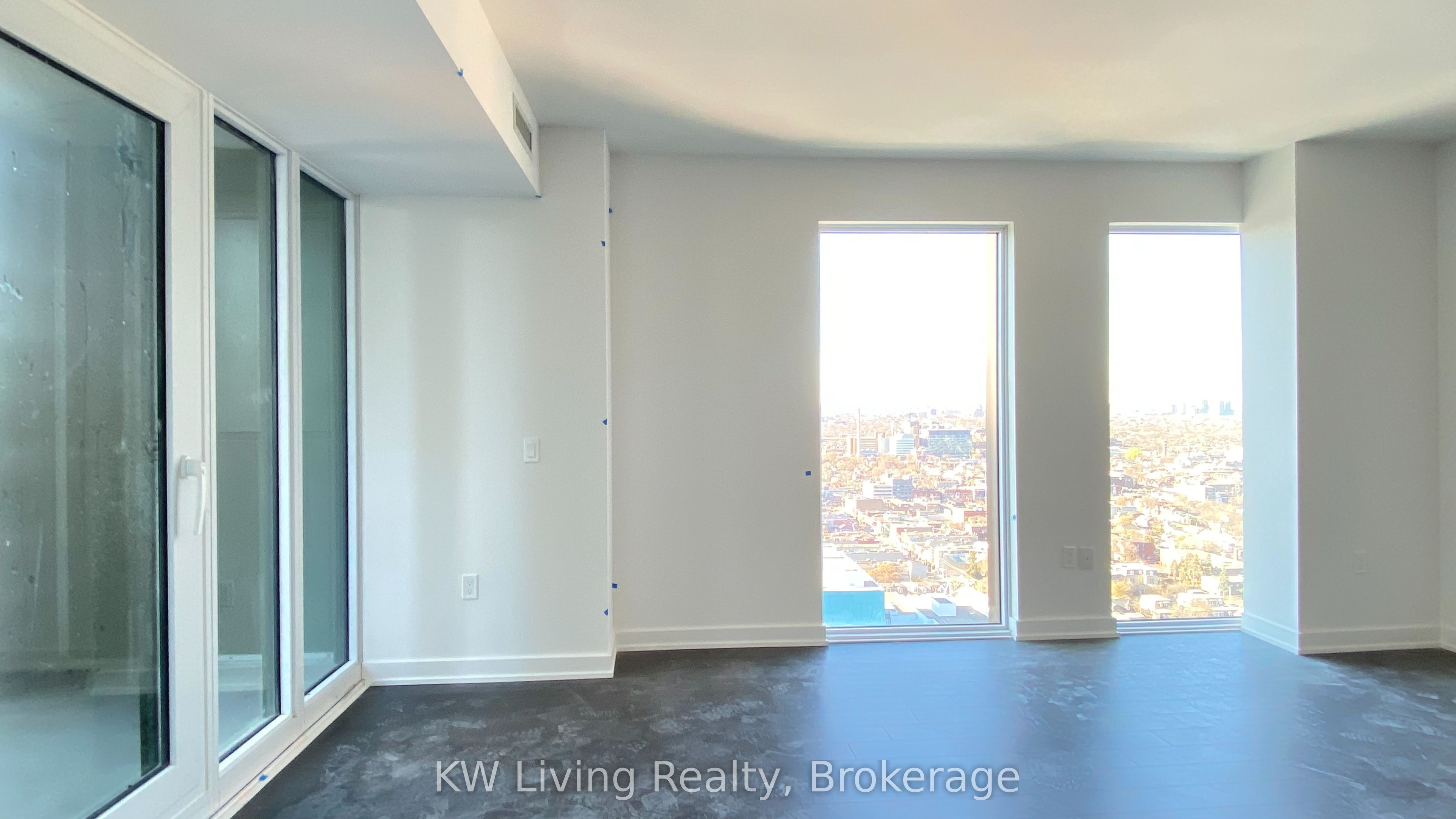 238 Simcoe Street 3208 Property Photo 11