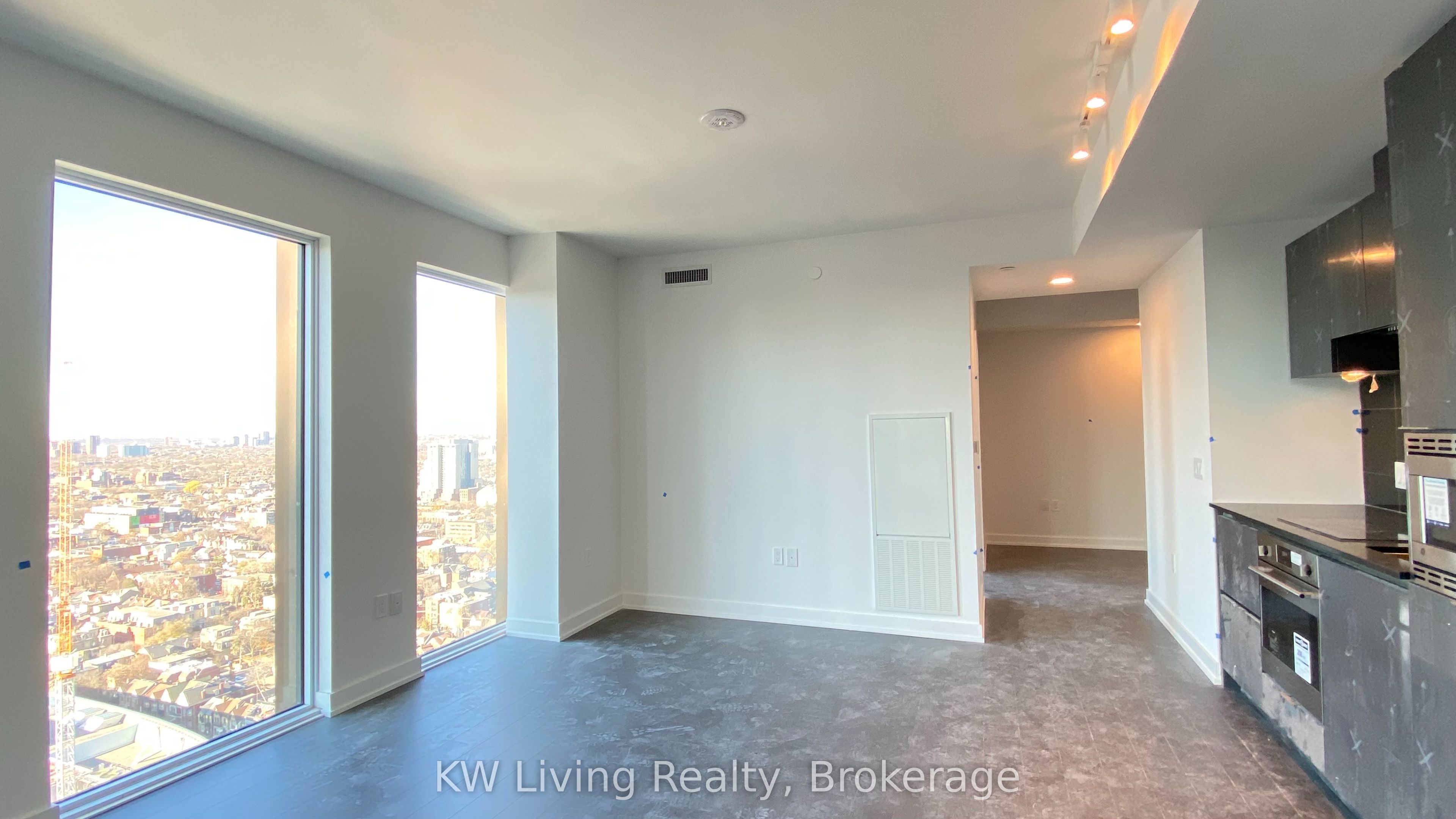 238 Simcoe Street 3208 Property Photo 13