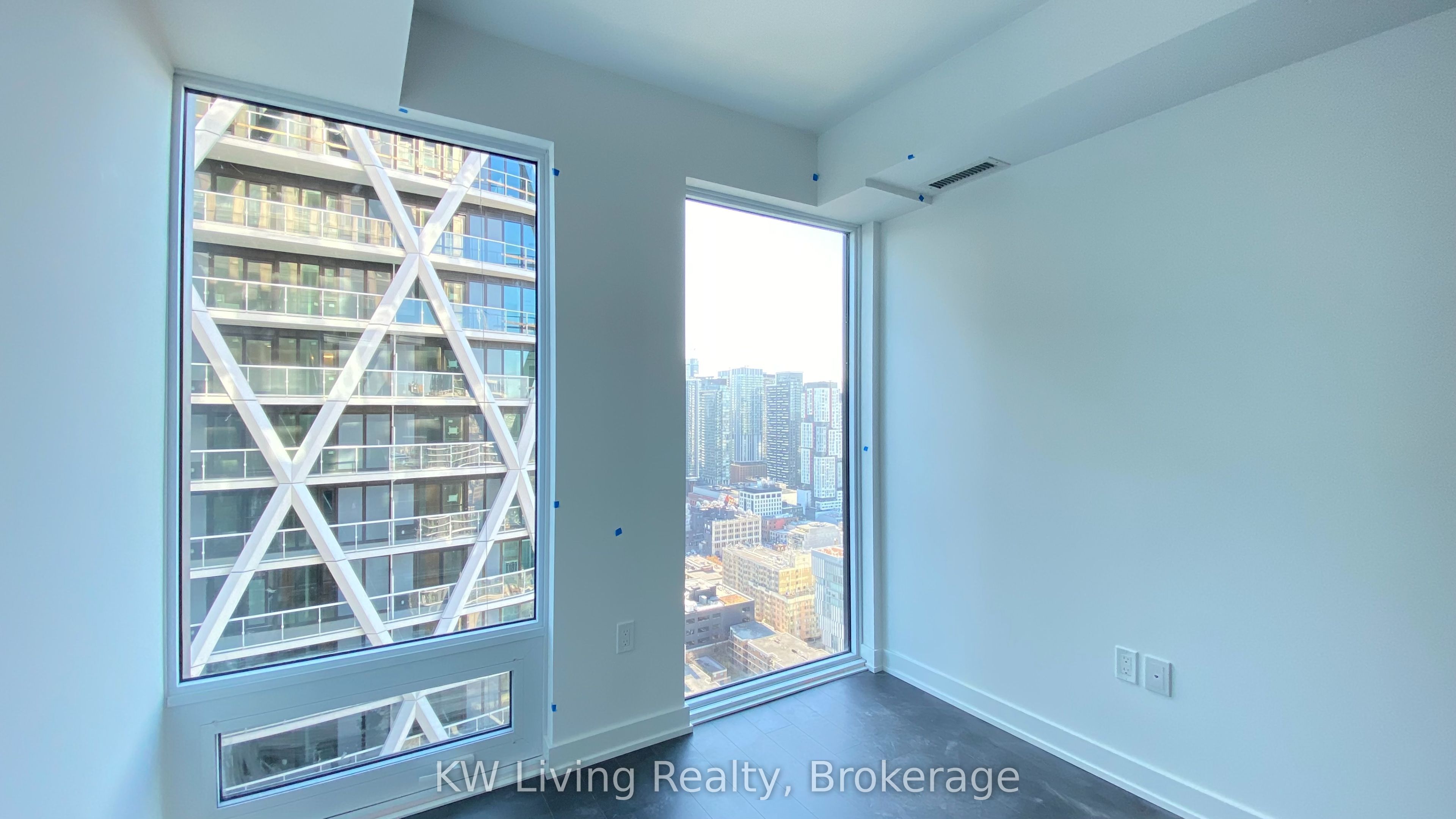 238 Simcoe Street 3208 Property Photo 17