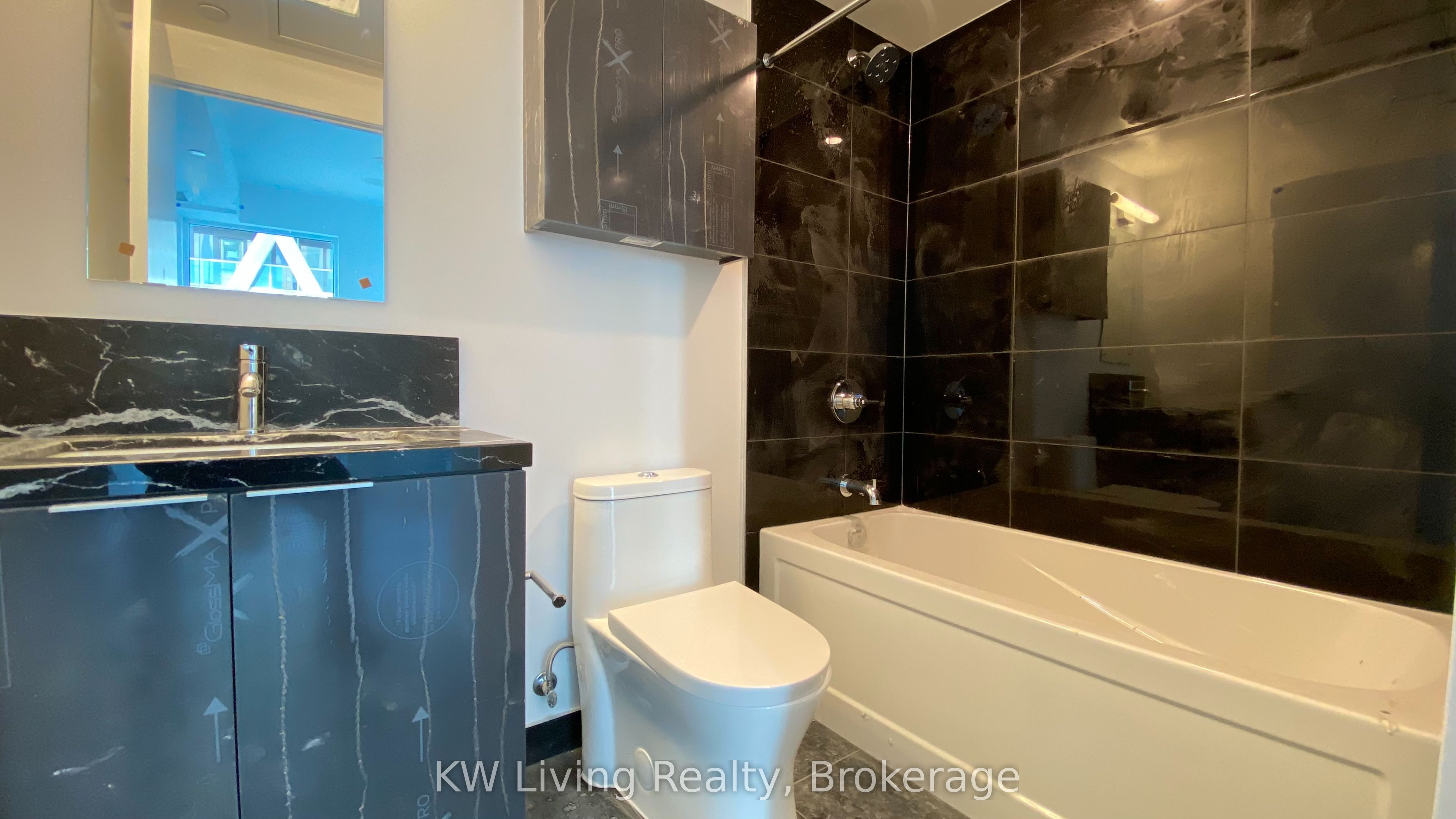 238 Simcoe Street 3208 Property Photo 18