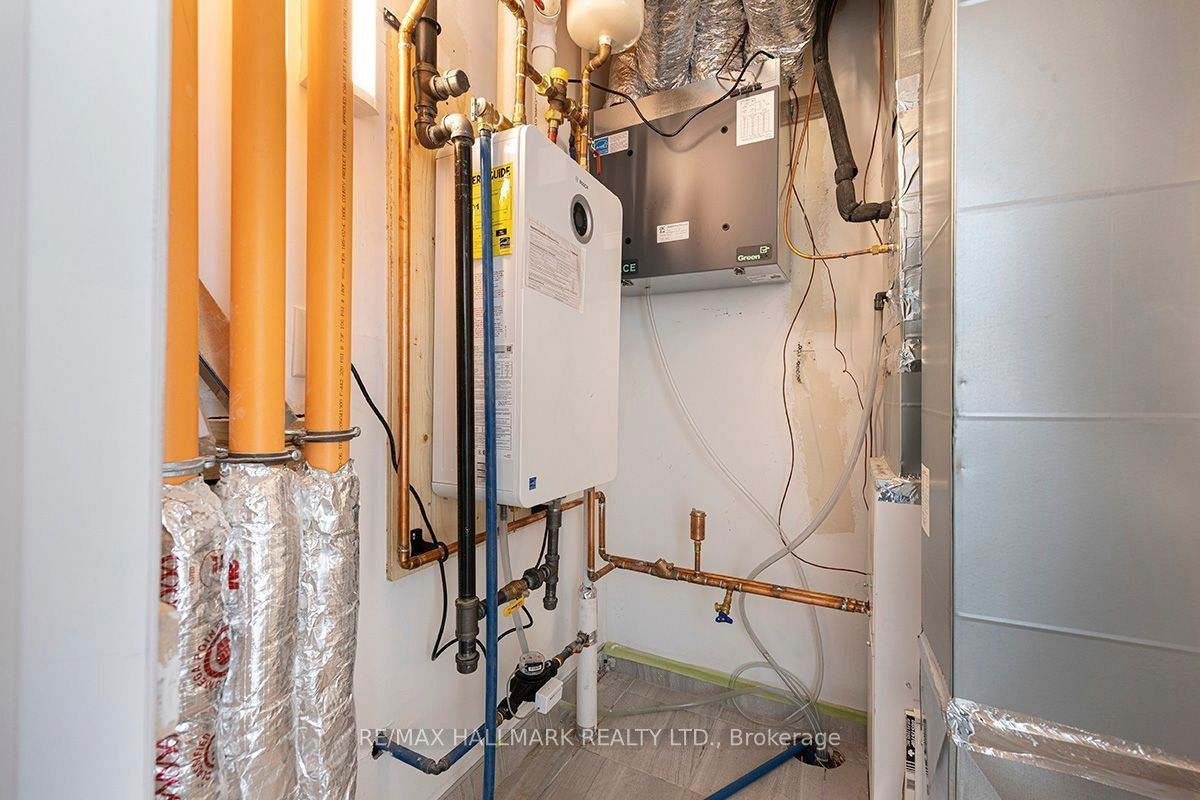 15 Brenthall Avenue 6 Property Photo 11