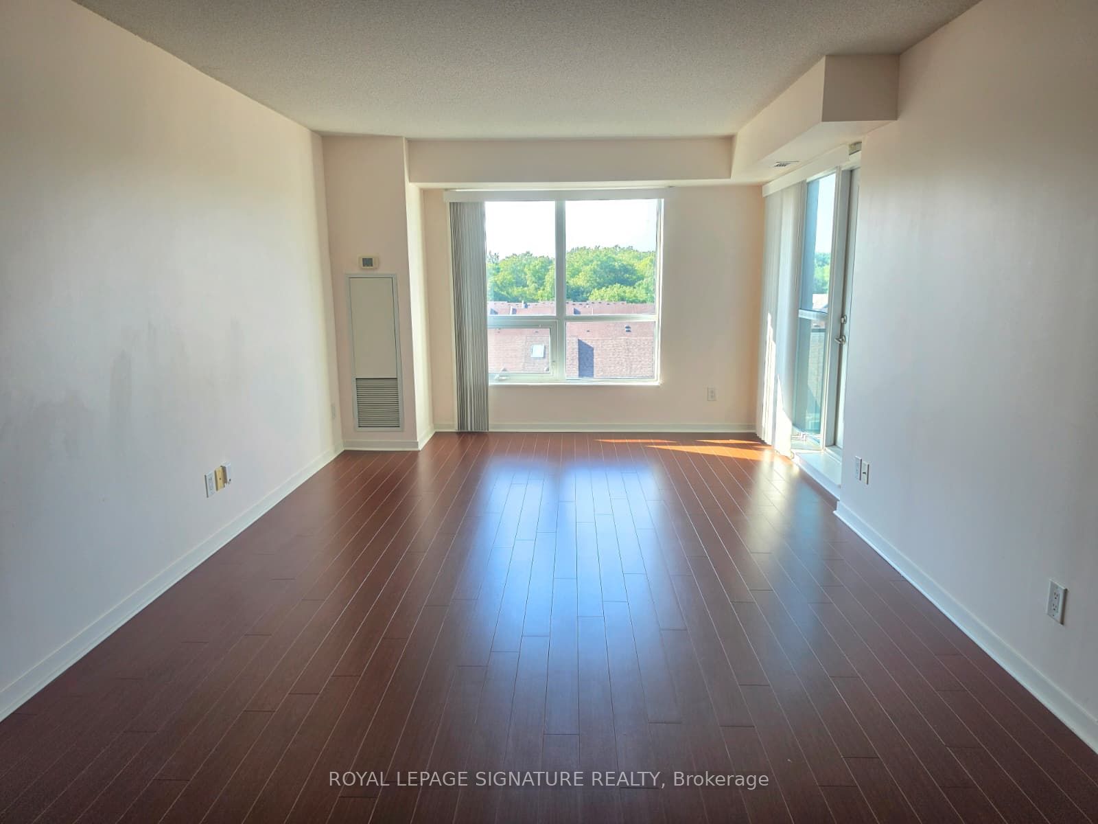 120 Dallimore Circle 504 Property Photo 4