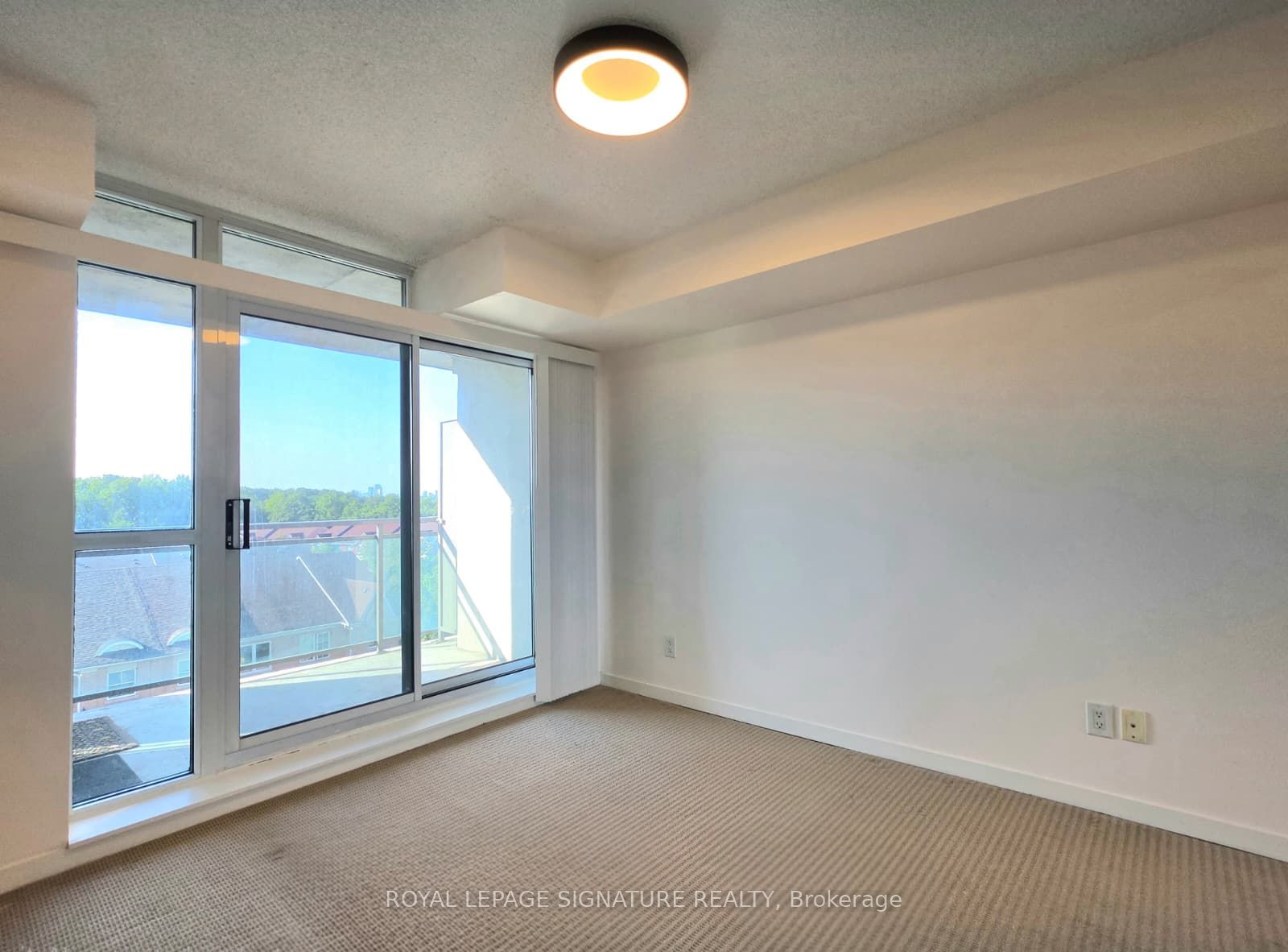 120 Dallimore Circle 504 Property Photo 13