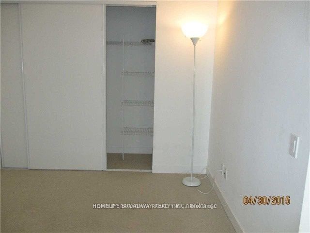 33 Charles Street E 1402 Property Photo 13