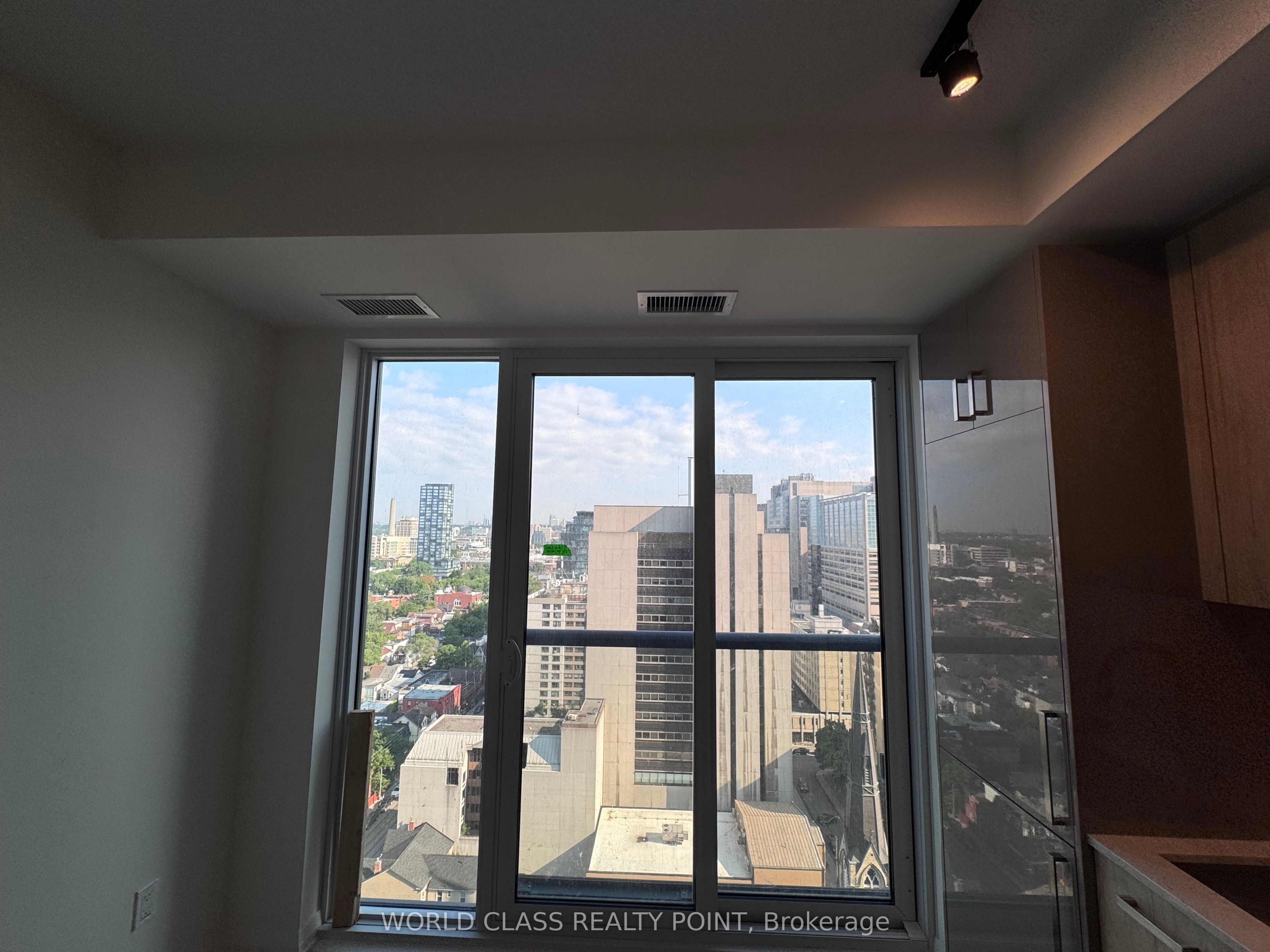 280 Dundas Street W 2012 Property Photo 16