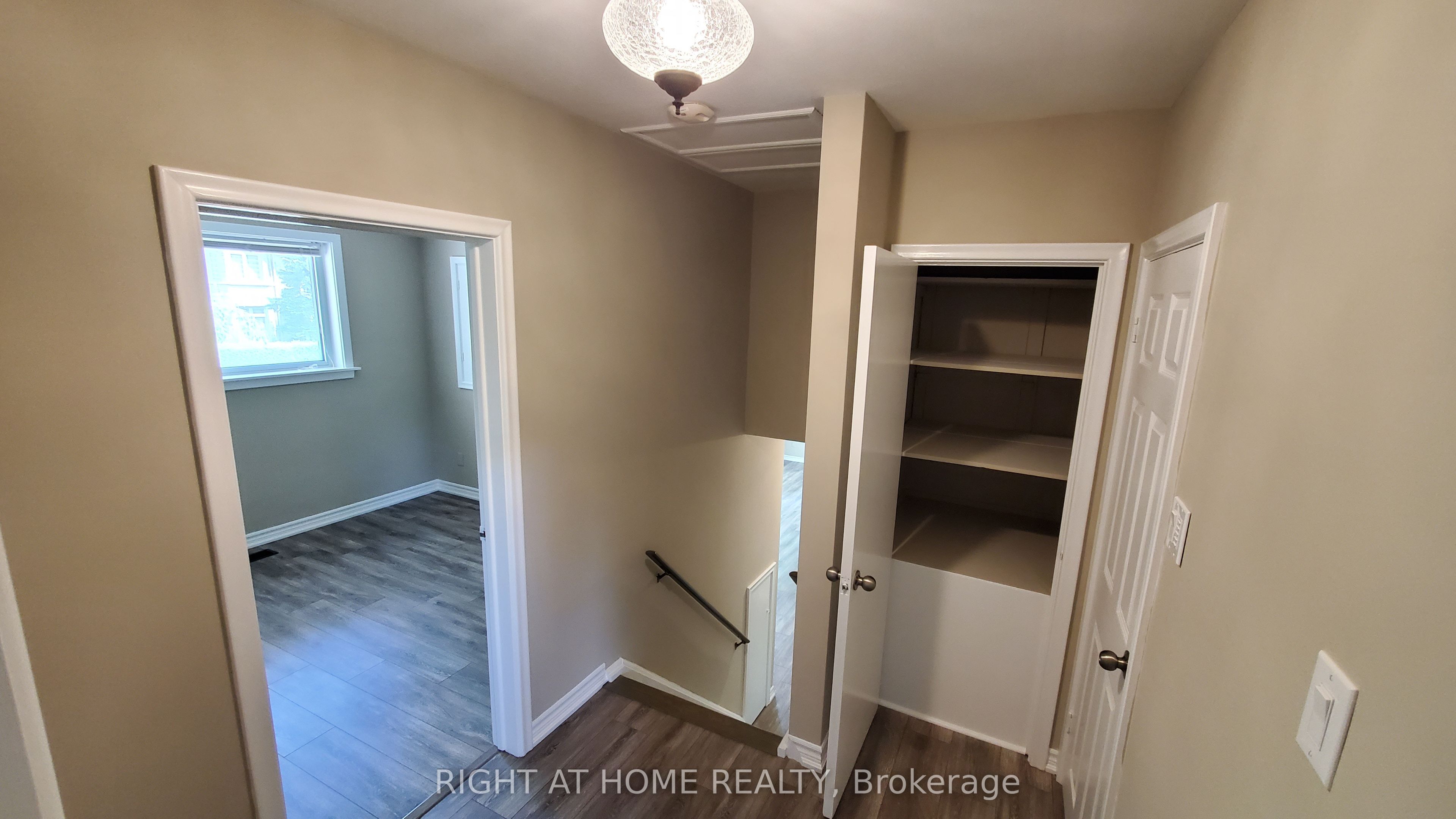 169 Yorkview Drive 1 Property Photo 13