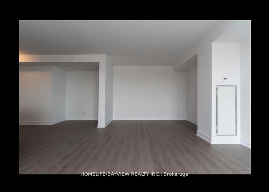 99 The Donway W 720 Property Photo 6