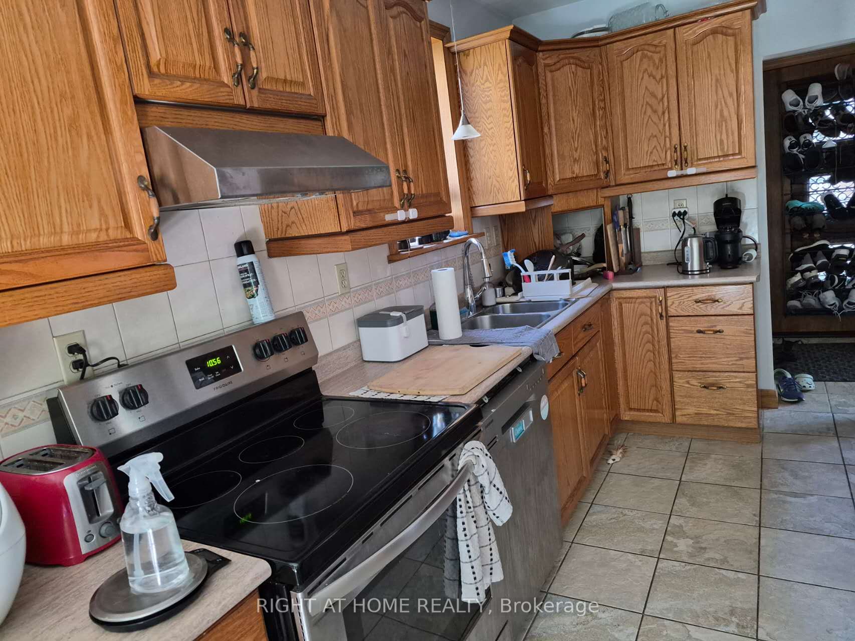 17 Gwendolen Avenue Property Photo 3