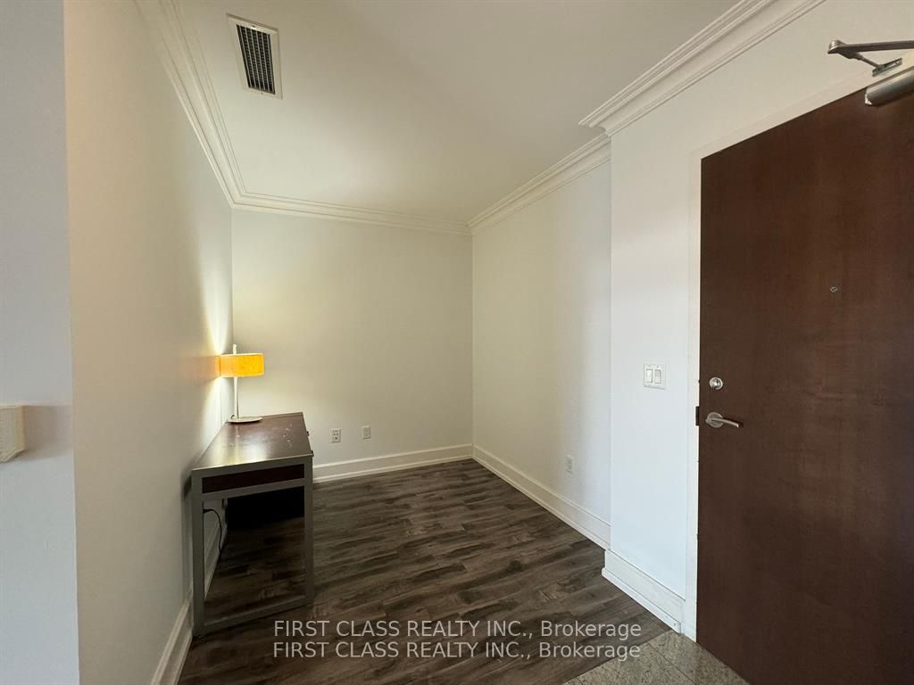 650 Sheppard Avenue E 623 Property Photo 2