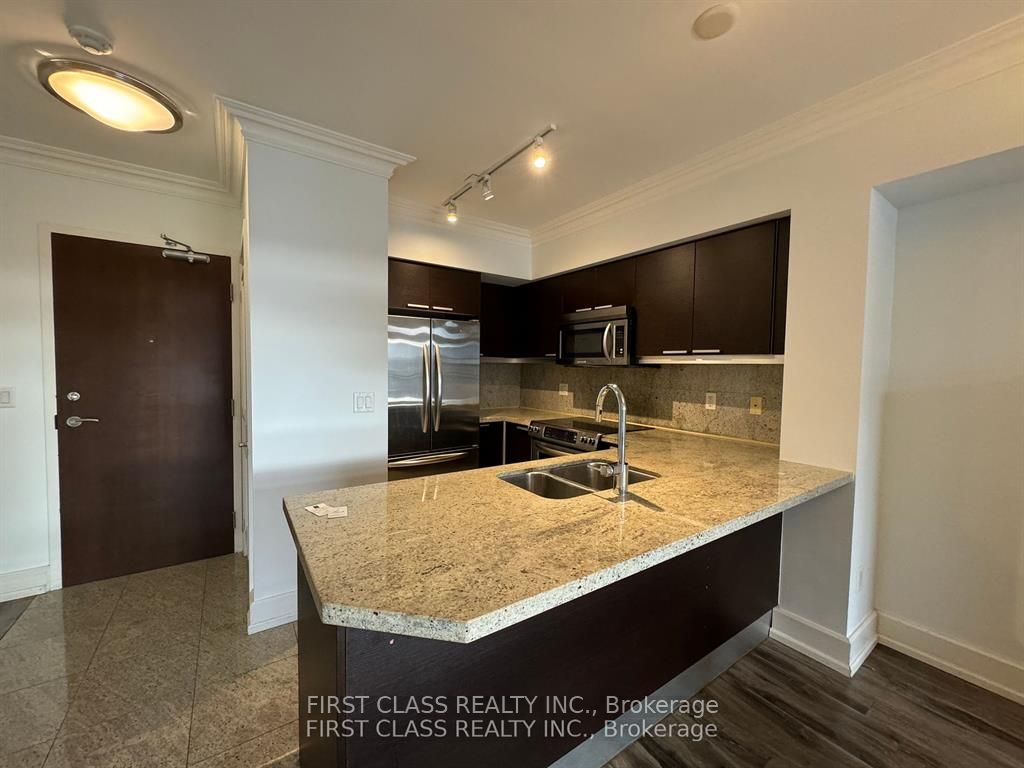 650 Sheppard Avenue E 623 Property Photo 3