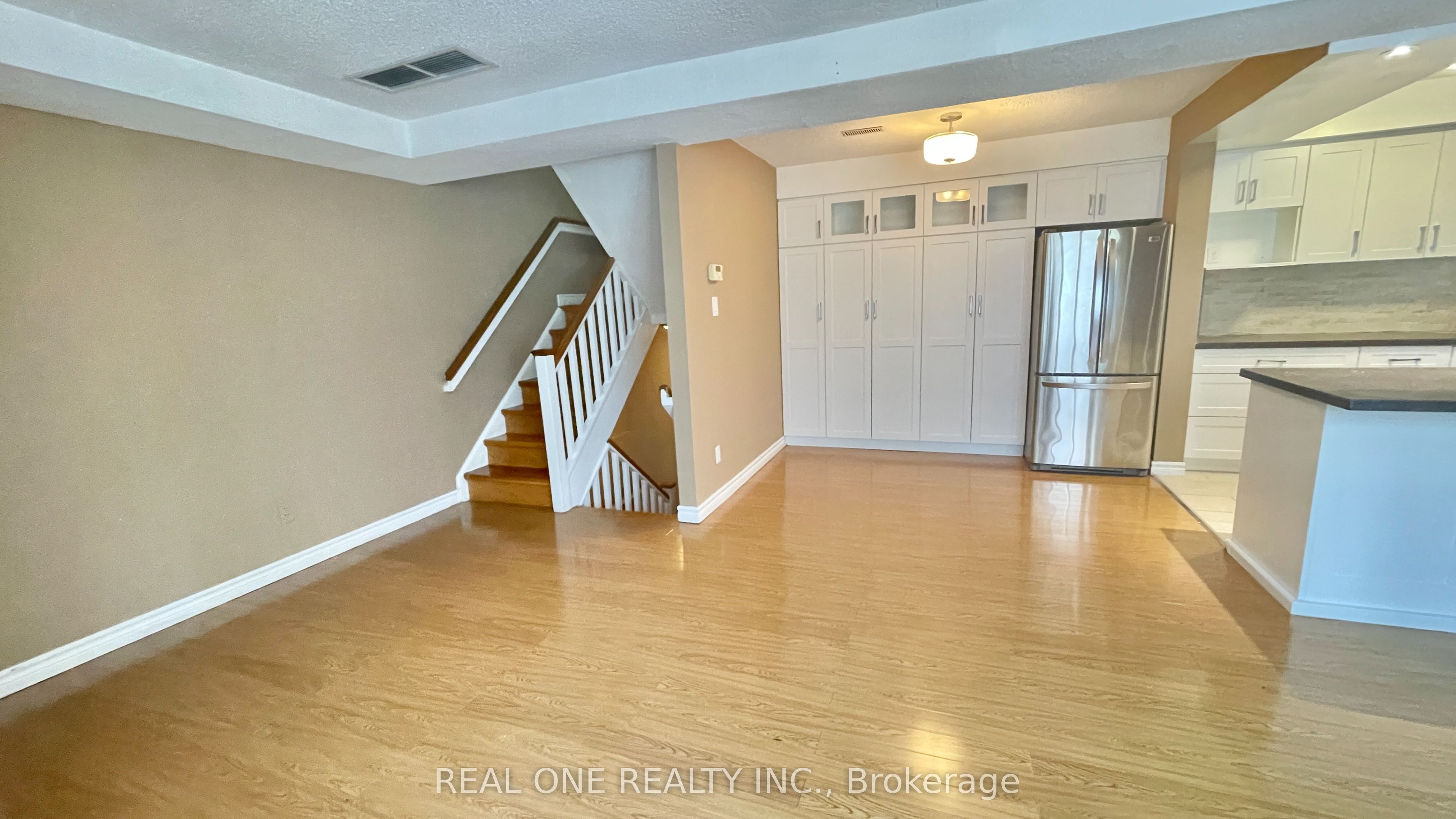 101 Mcgill Street 2 Property Photo 3