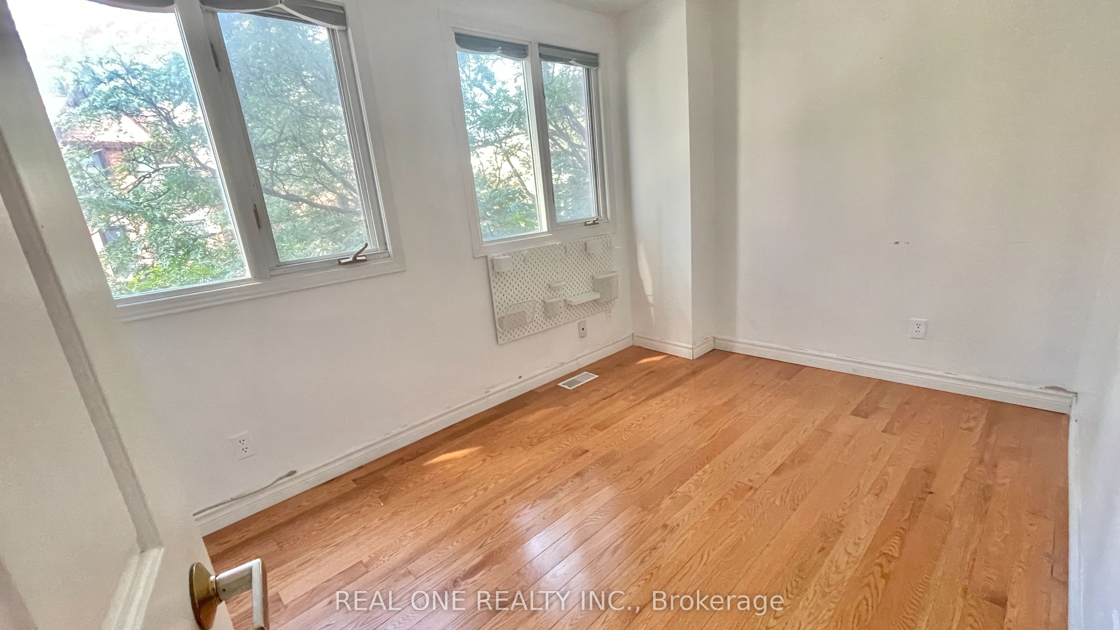 101 Mcgill Street 2 Property Photo 8