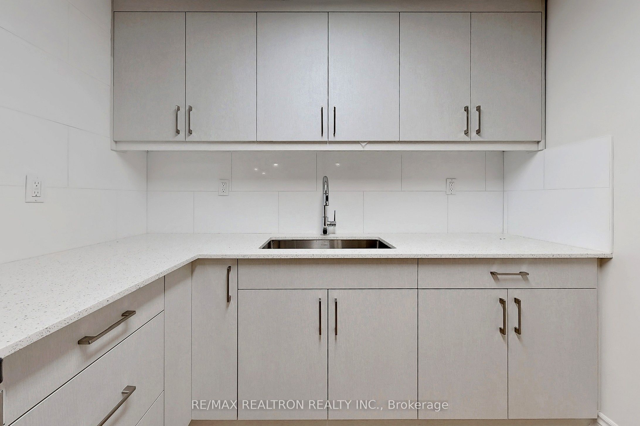 126 Brahms Avenue Basem Property Photo 8