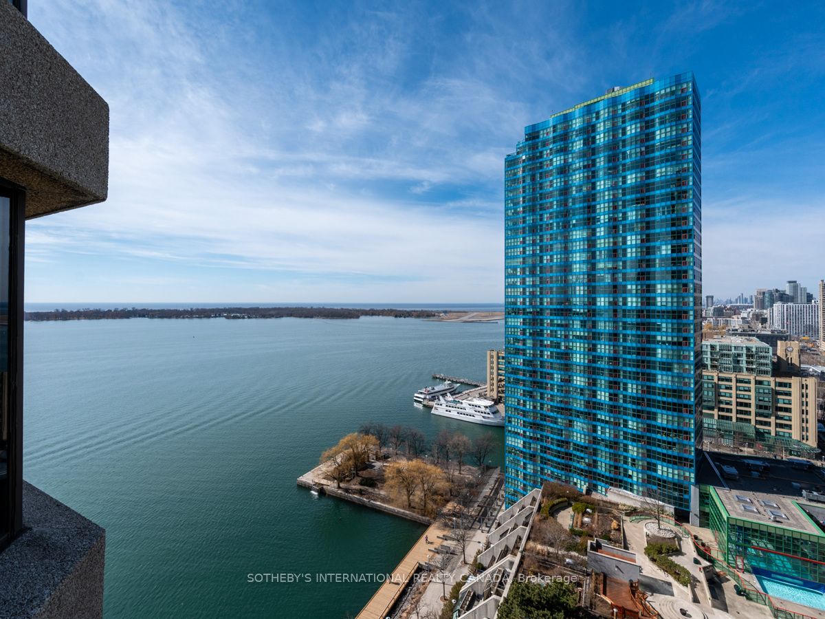 65 Harbour Square 2204 Property Photo 1
