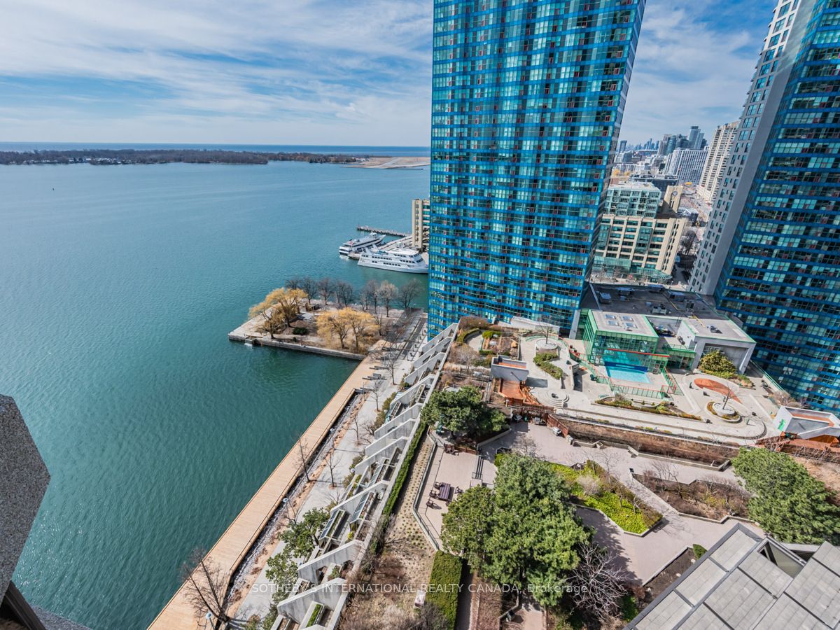 65 Harbour Square 2204 Property Photo 27