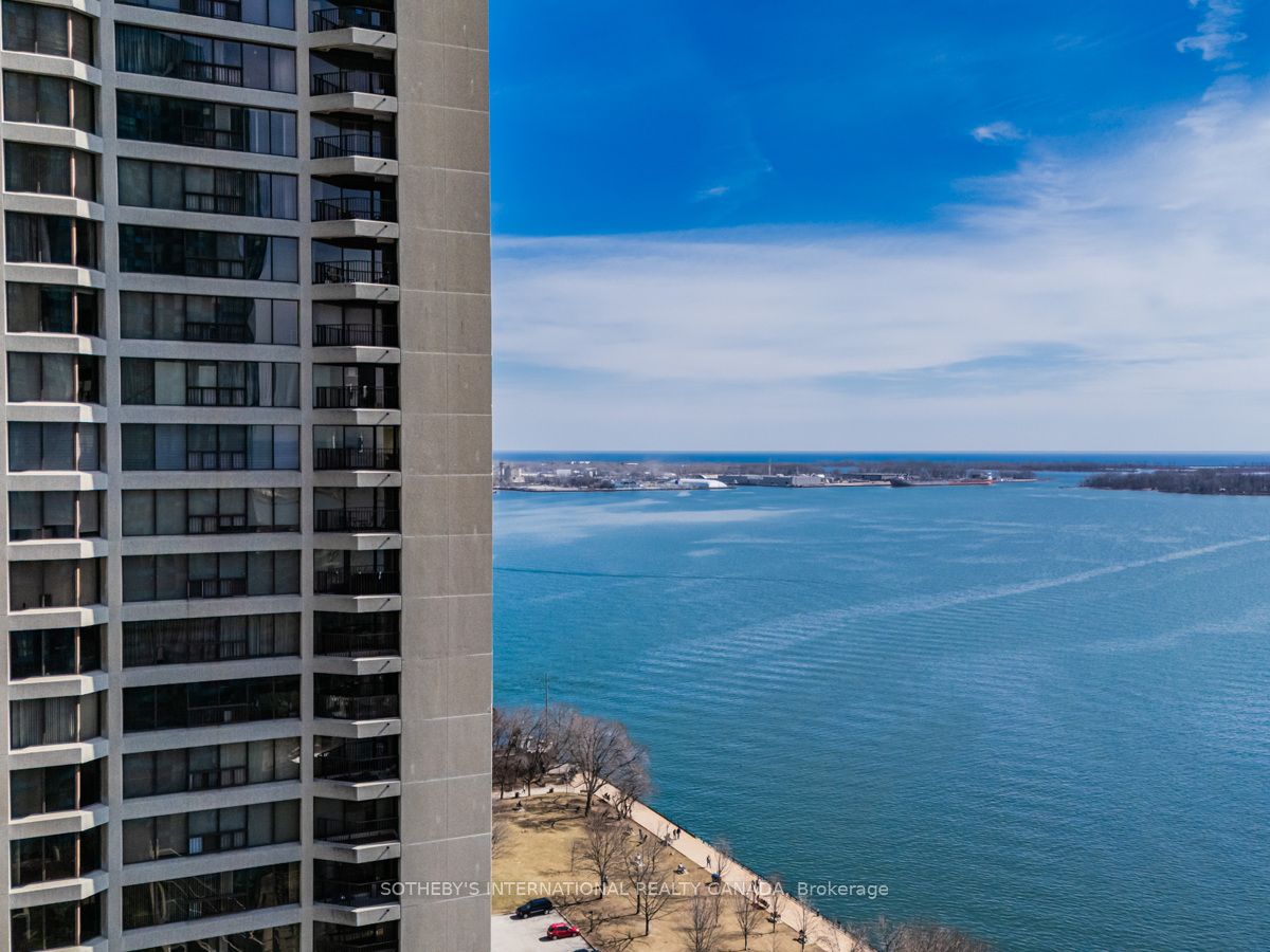 65 Harbour Square 2204 Property Photo 31