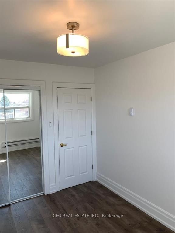 3901 Bathurst Street Property Photo 15