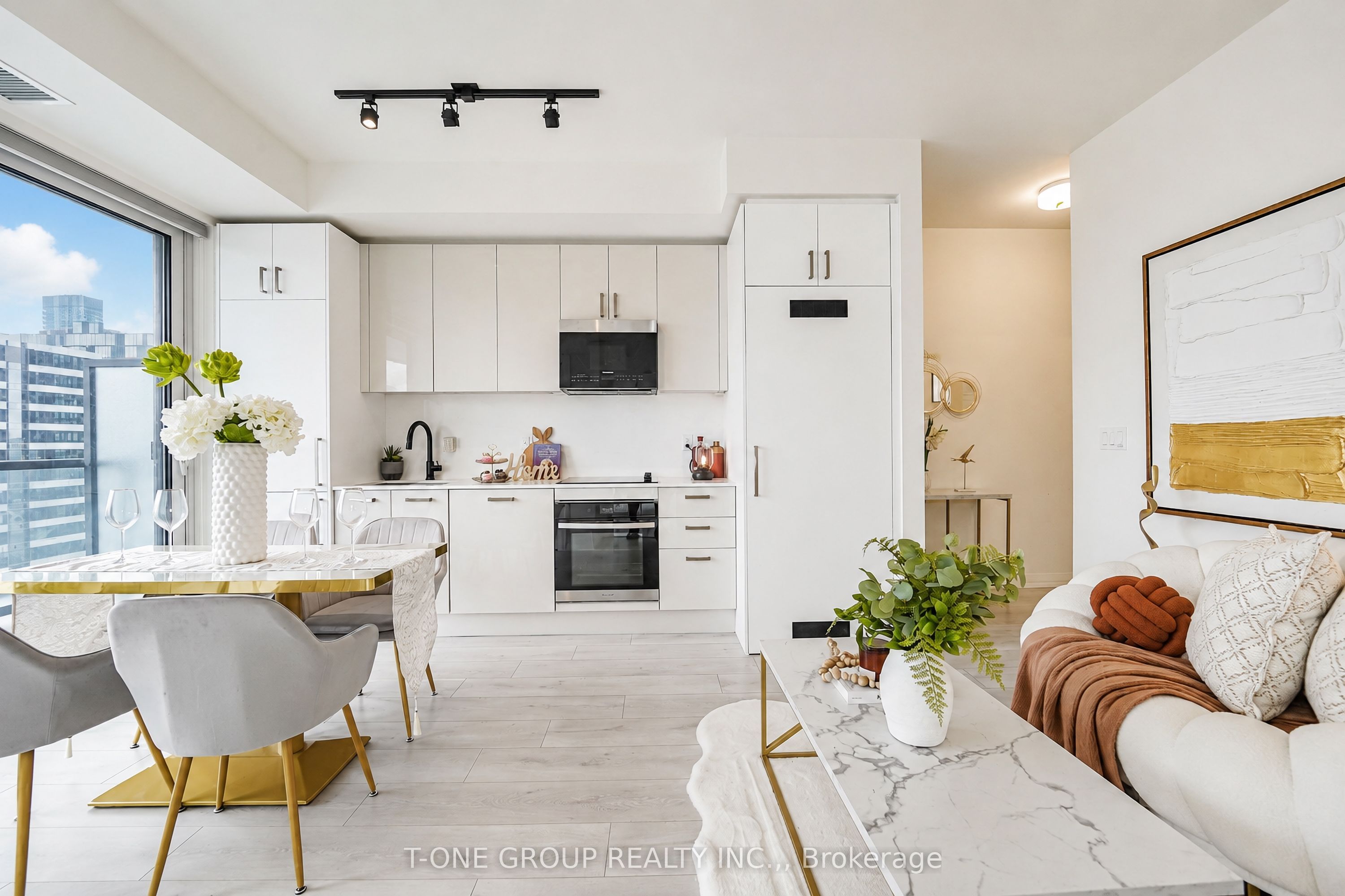 280 Dundas Street W 1803 Property Photo 1
