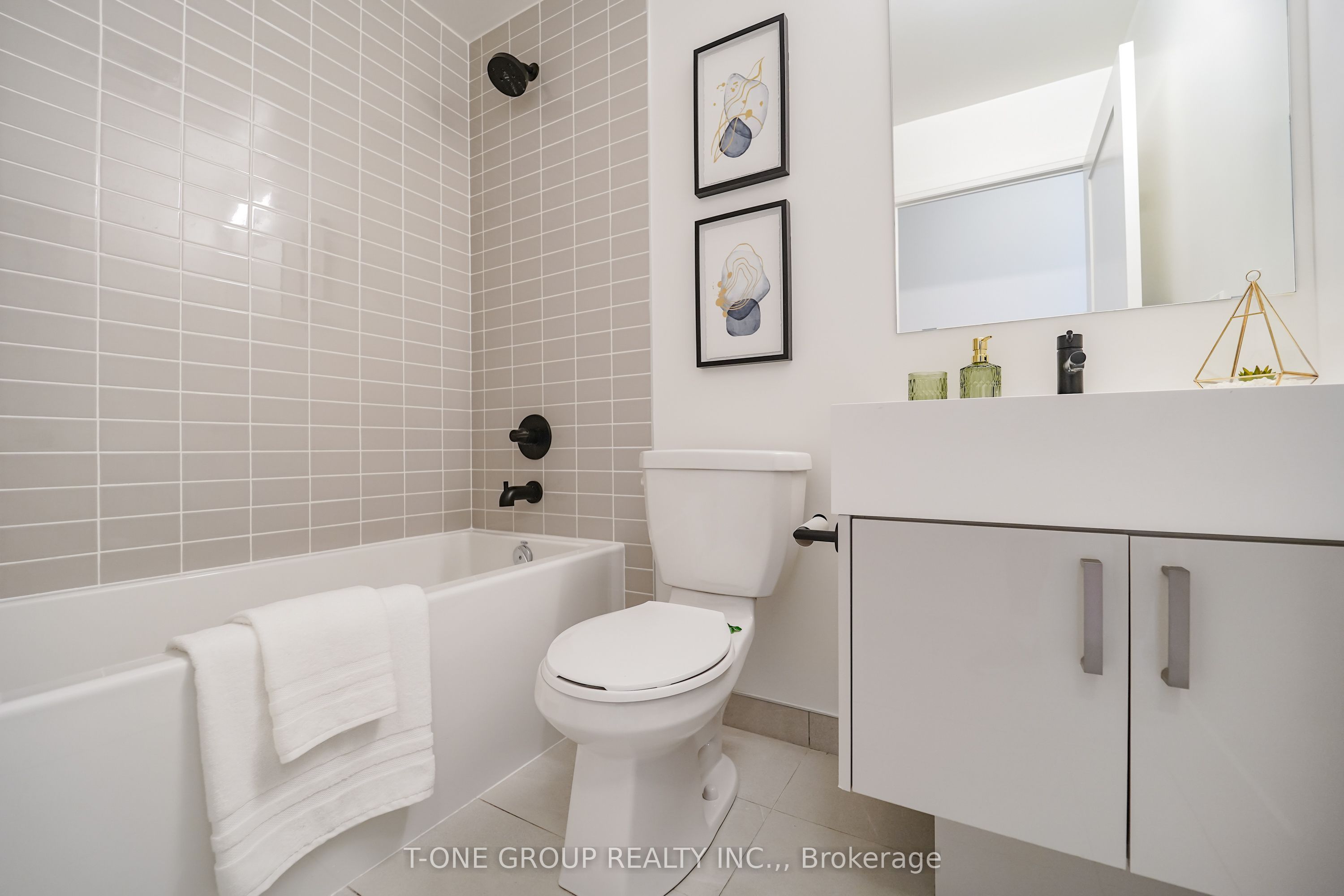 280 Dundas Street W 1803 Property Photo 8