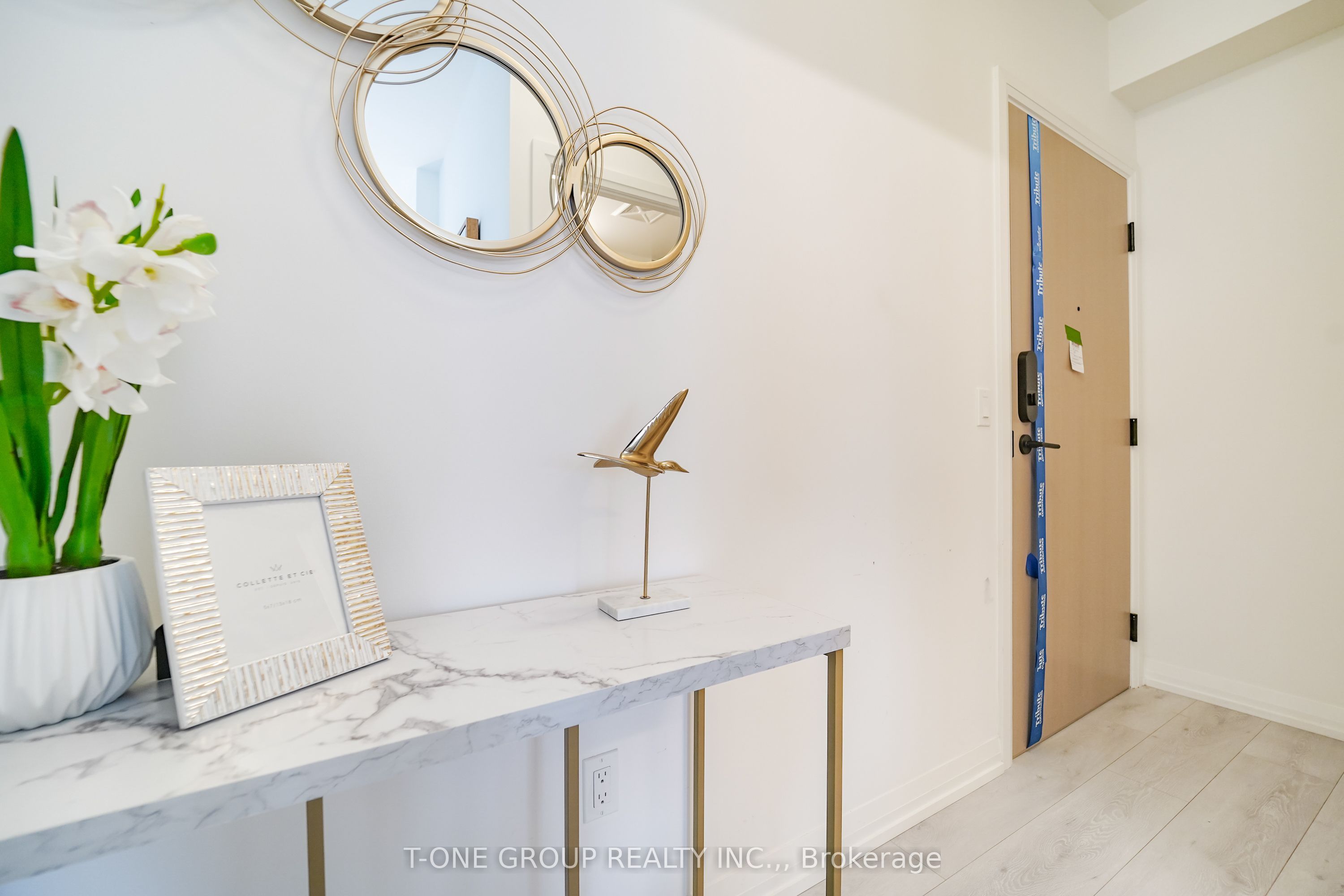 280 Dundas Street W 1803 Property Photo 9