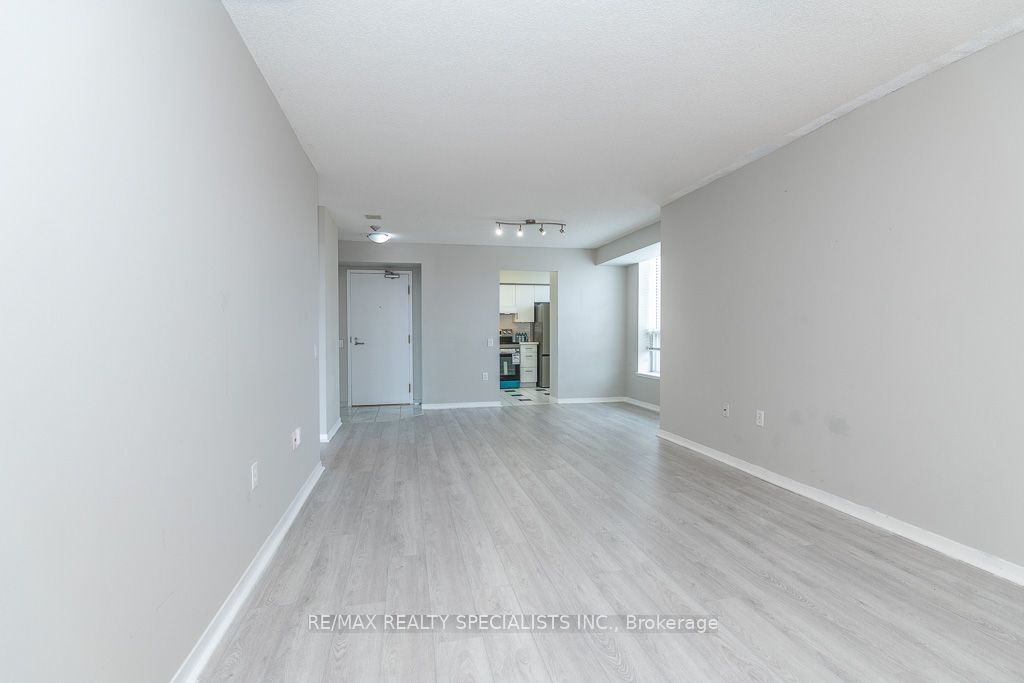21 Overlea Boulevard 1309 Property Photo 13