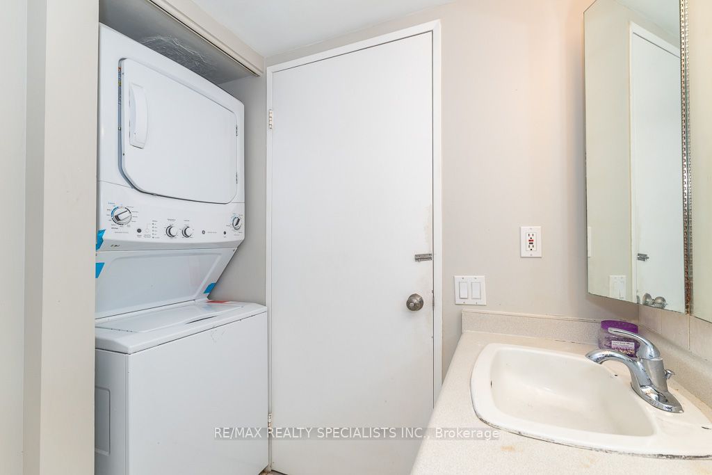 21 Overlea Boulevard 1309 Property Photo 22