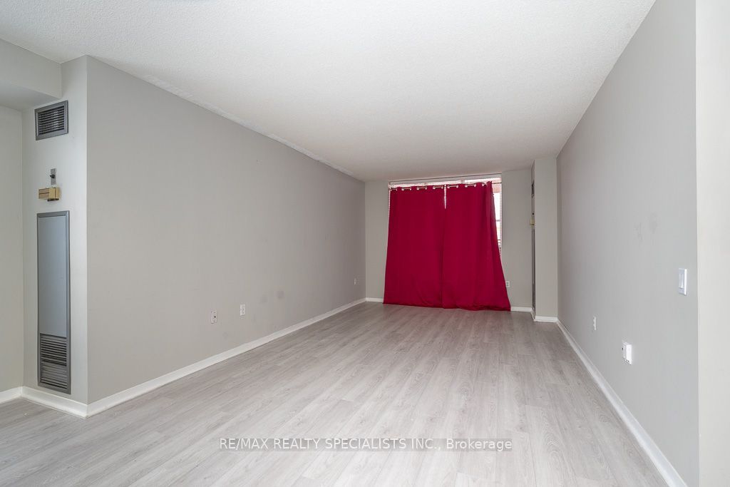 21 Overlea Boulevard 1309 Property Photo 27