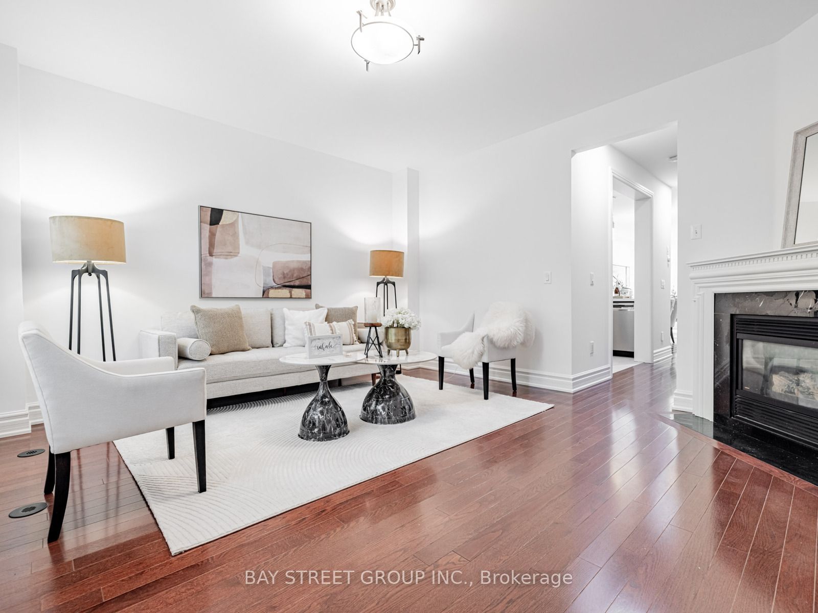 35 William Poole Way Property Photo 19