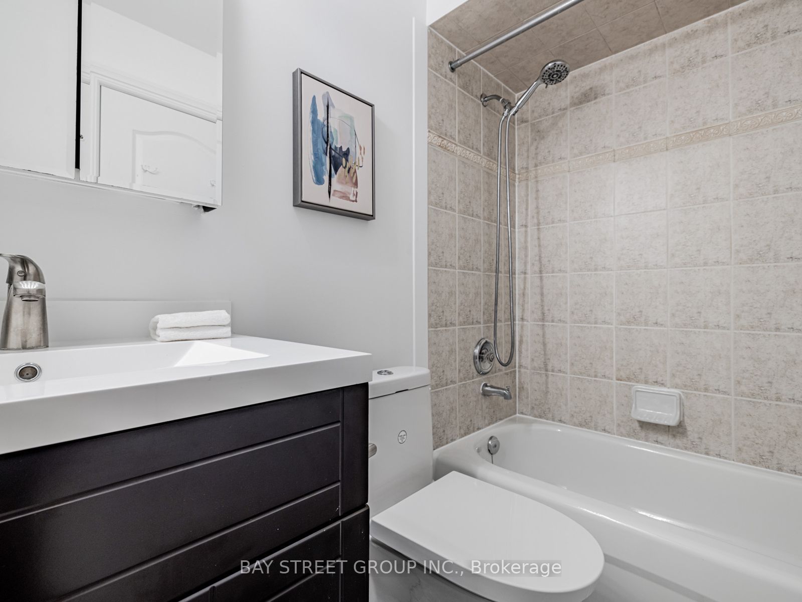 35 William Poole Way Property Photo 30