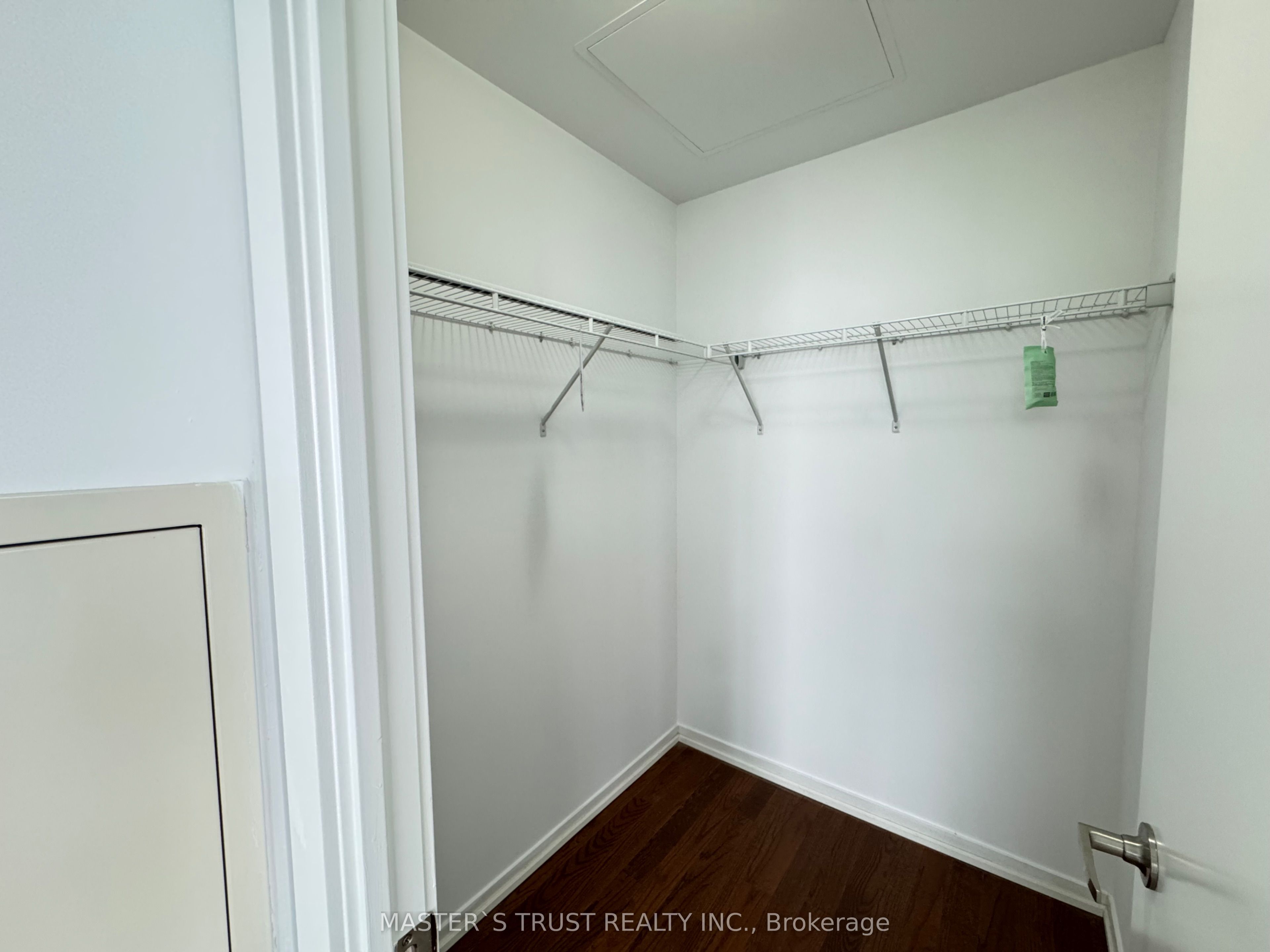 65 Bremner Boulevard 4502 Property Photo 13